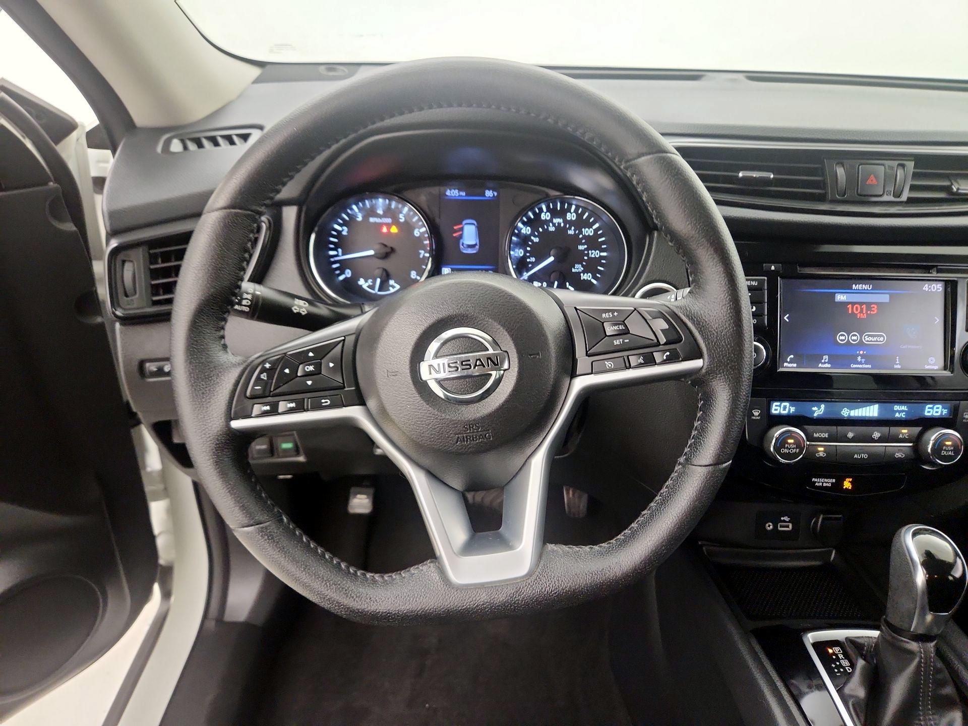 Thumbnail: 2019 Nissan Rogue - 10