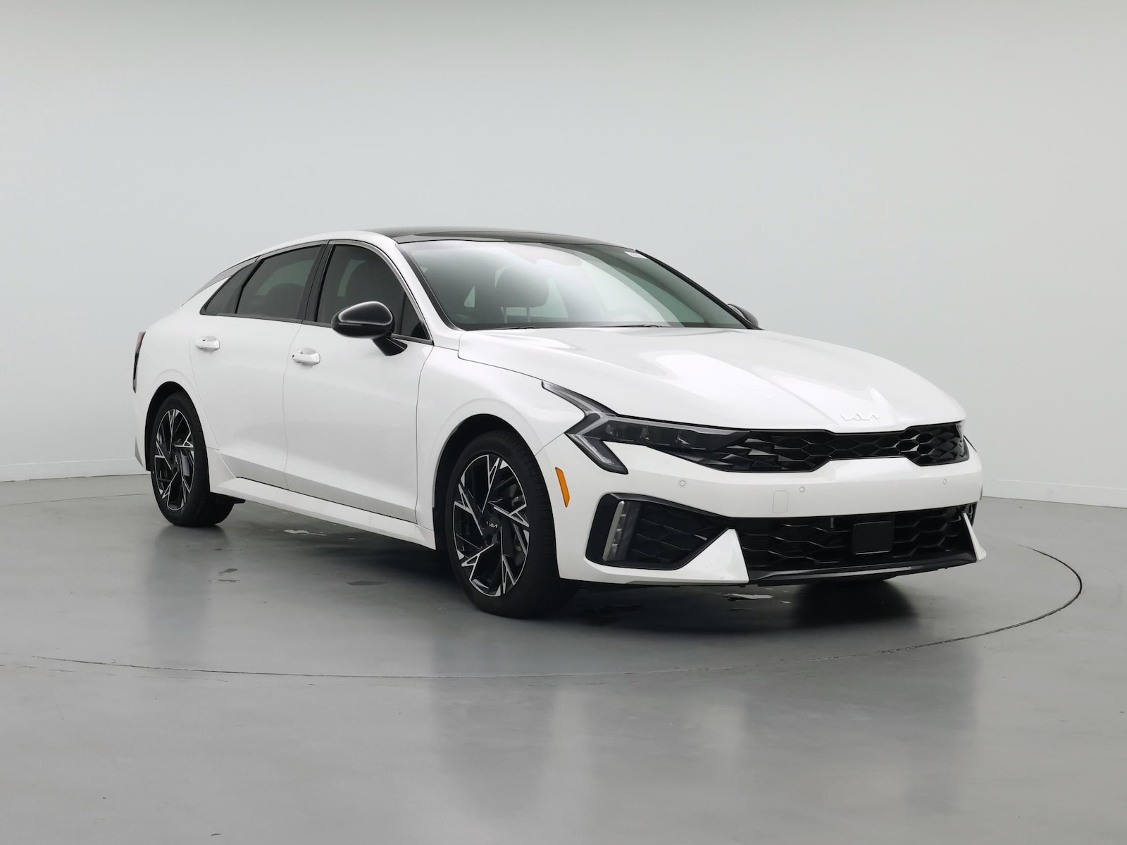 2025 Kia K5 GT-Line - Photo 2