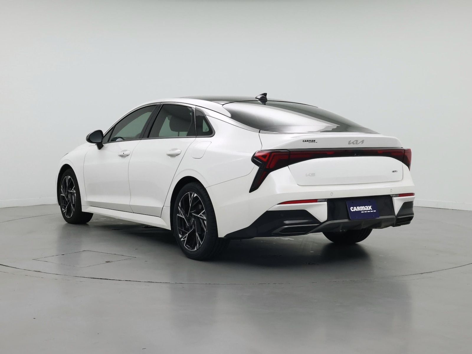2025 Kia K5 GT-Line - Photo 3