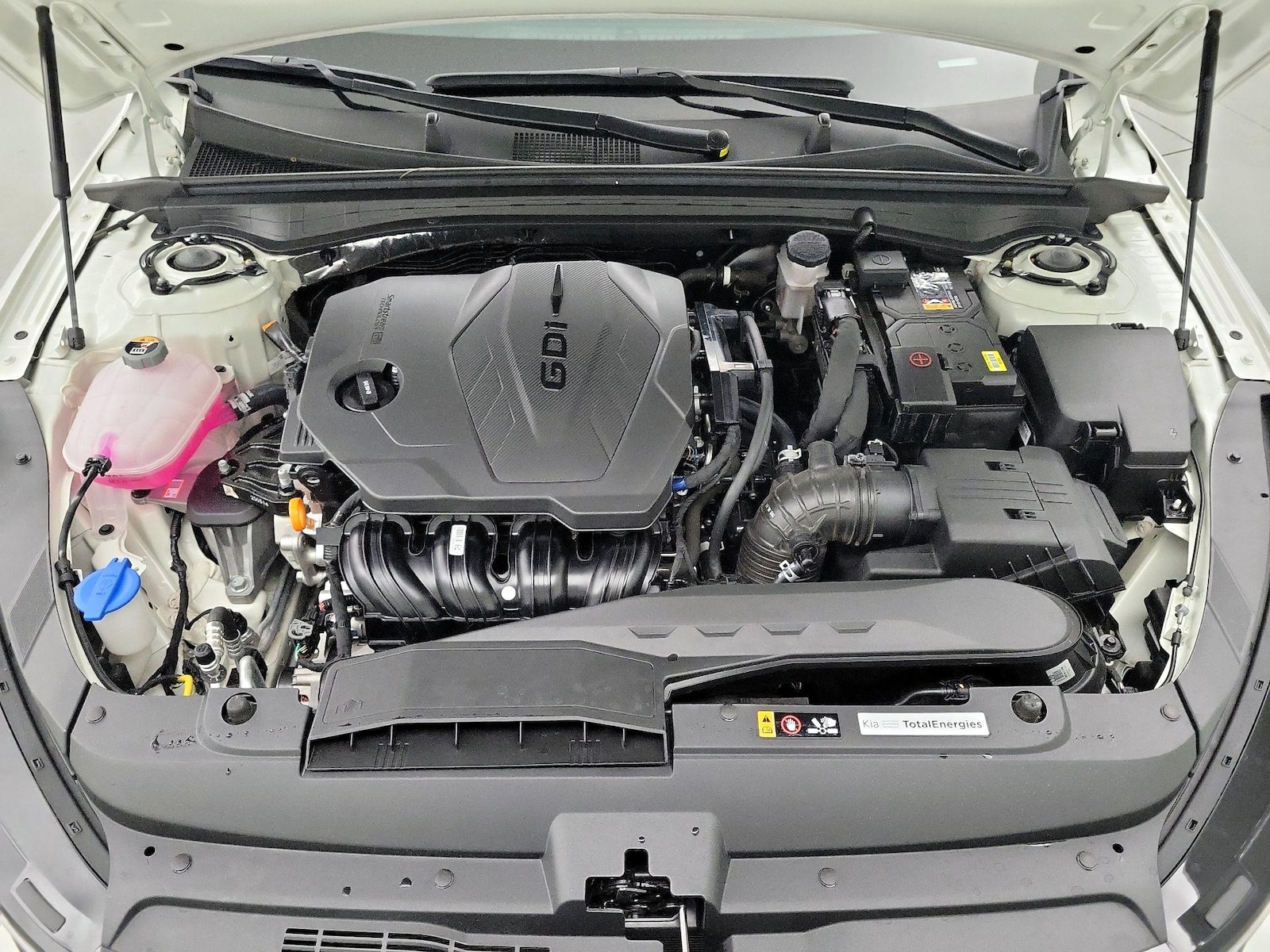 2025 Kia K5 GT-Line - Photo 24