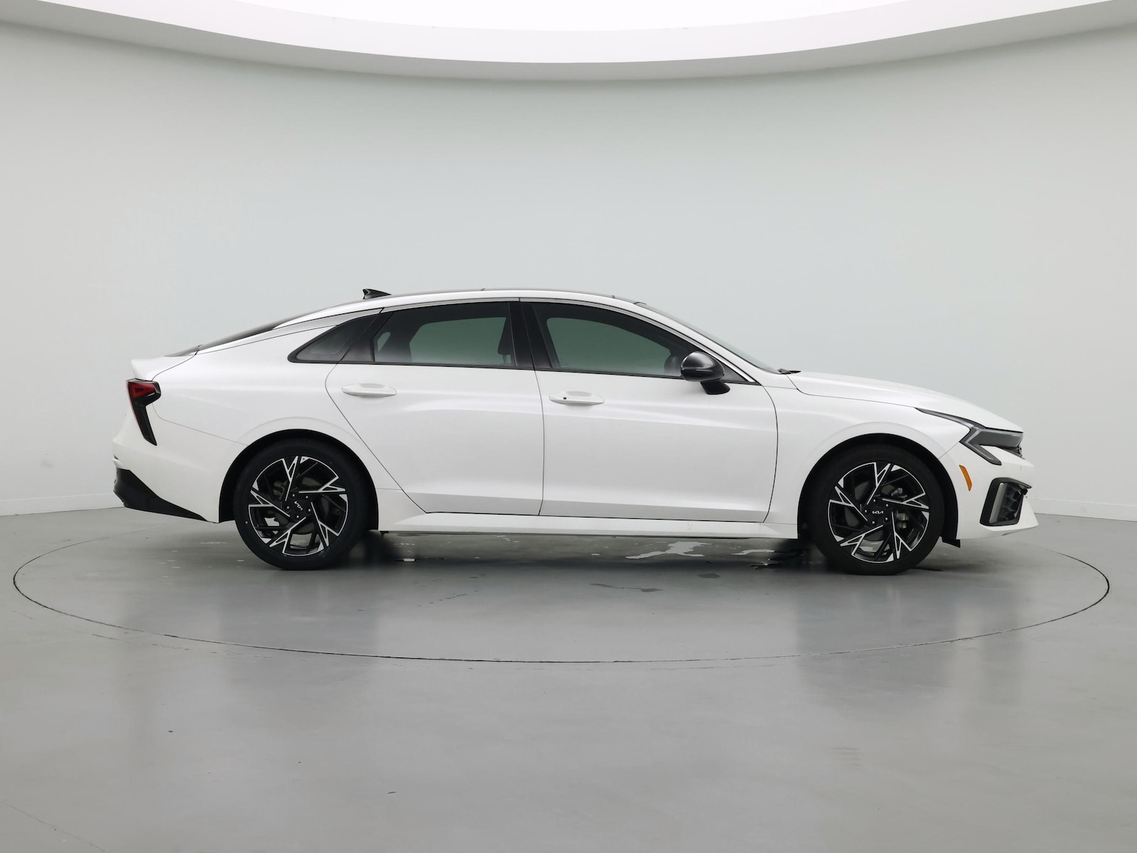 2025 Kia K5 GT-Line - Photo 8