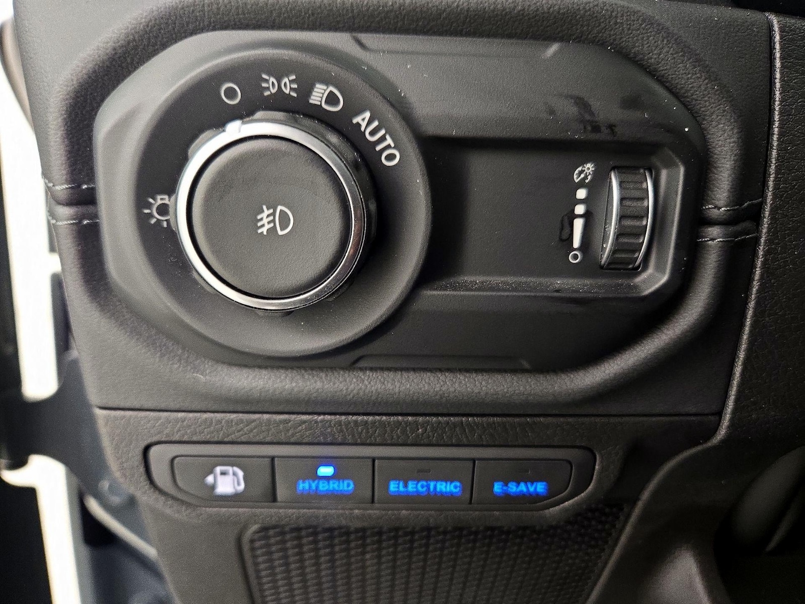 2024 Jeep Wrangler 4xe Sahara 4XE - Photo 14