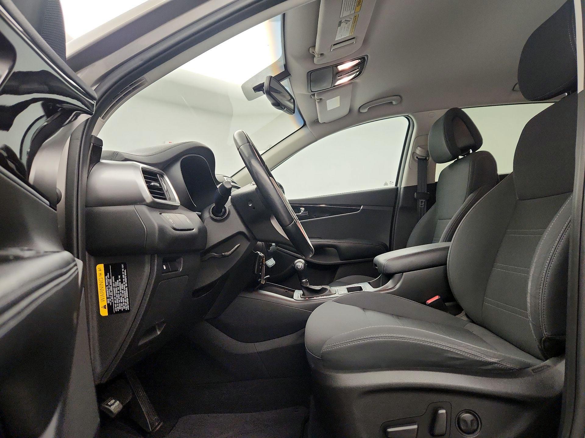 Thumbnail: 2016 Kia Sorento - 11