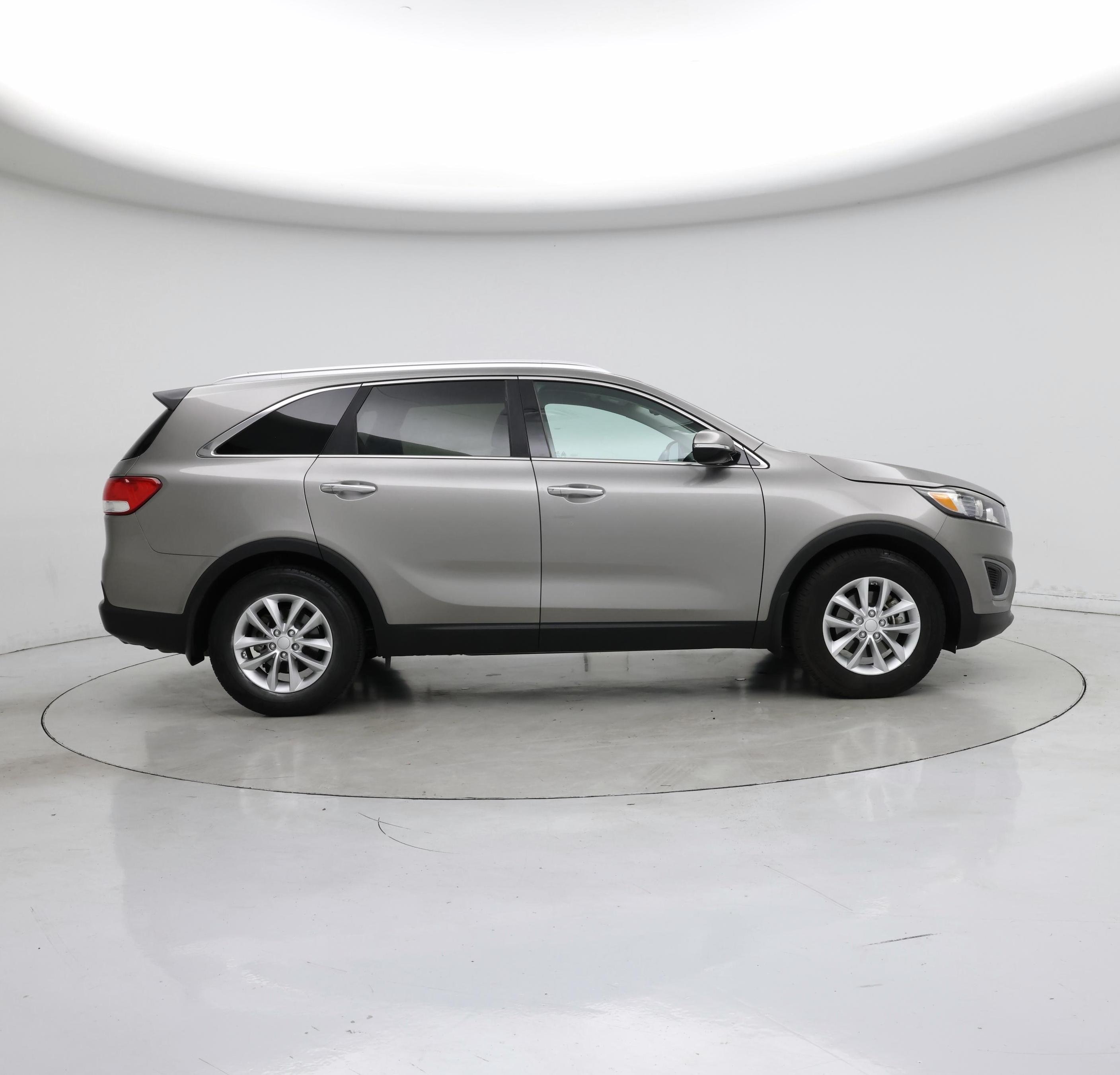 Thumbnail: 2016 Kia Sorento - 7