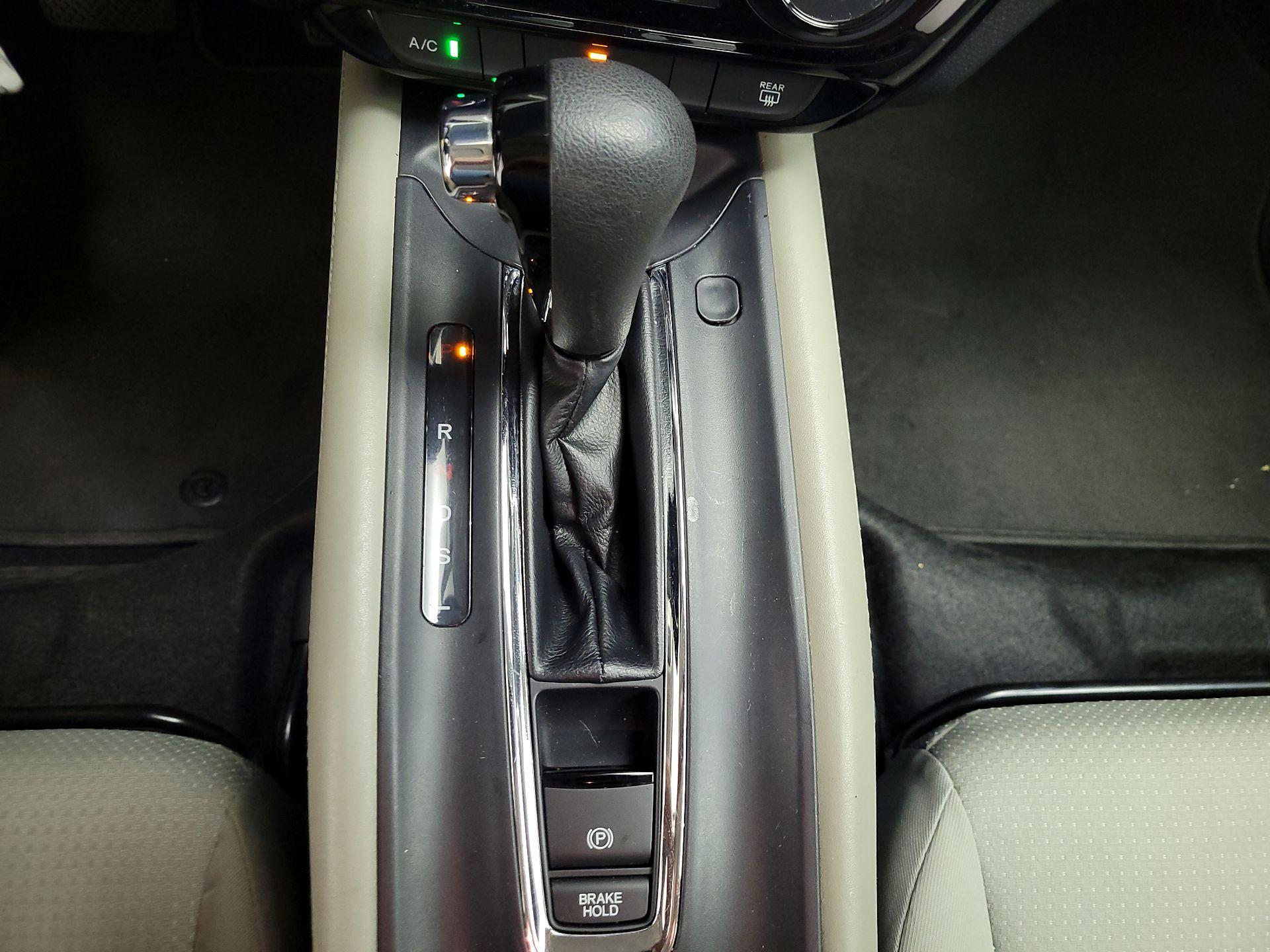 Thumbnail: 2021 Honda HR-V - 17