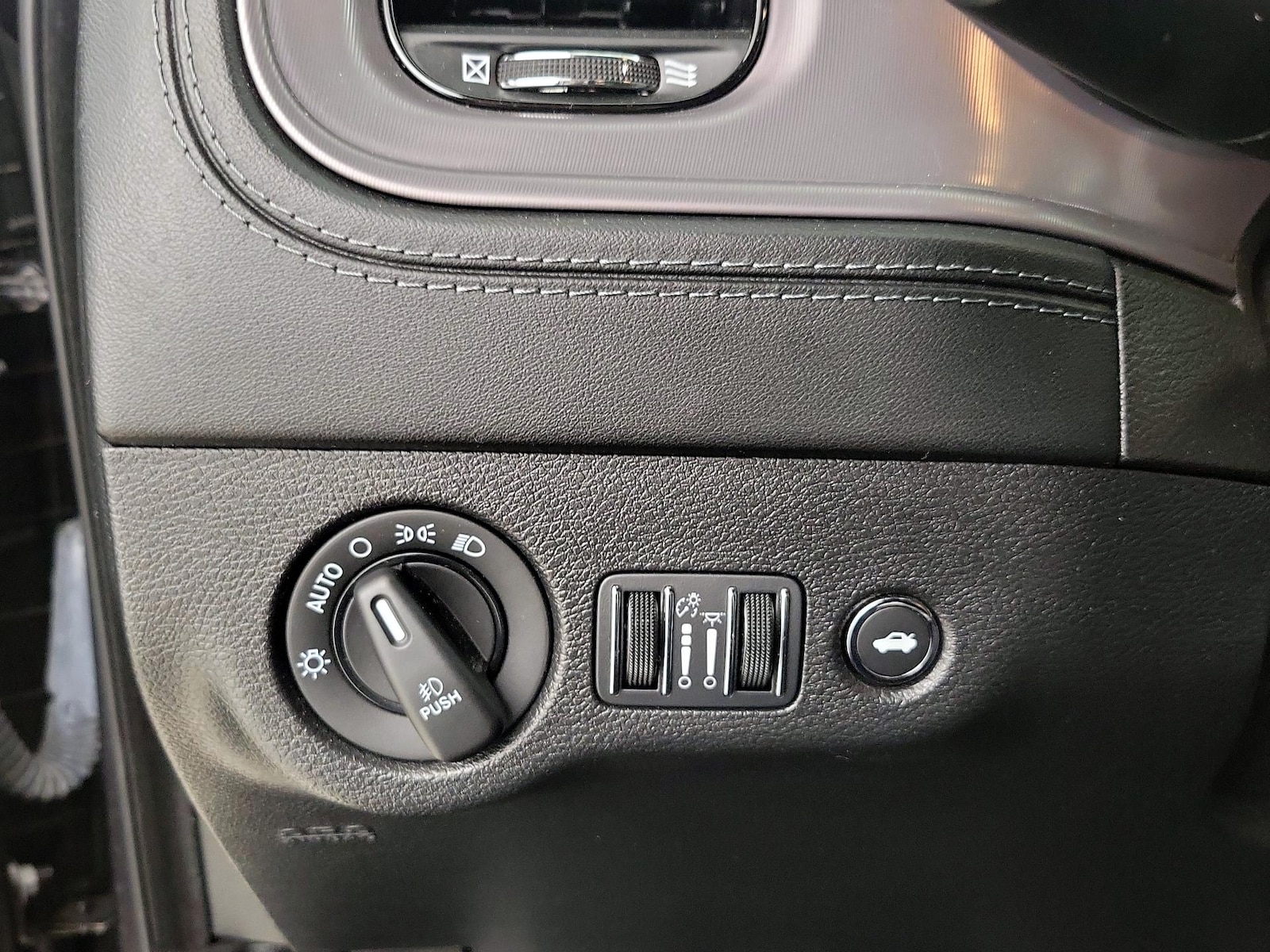 2023 Dodge Charger R/T - Photo 14