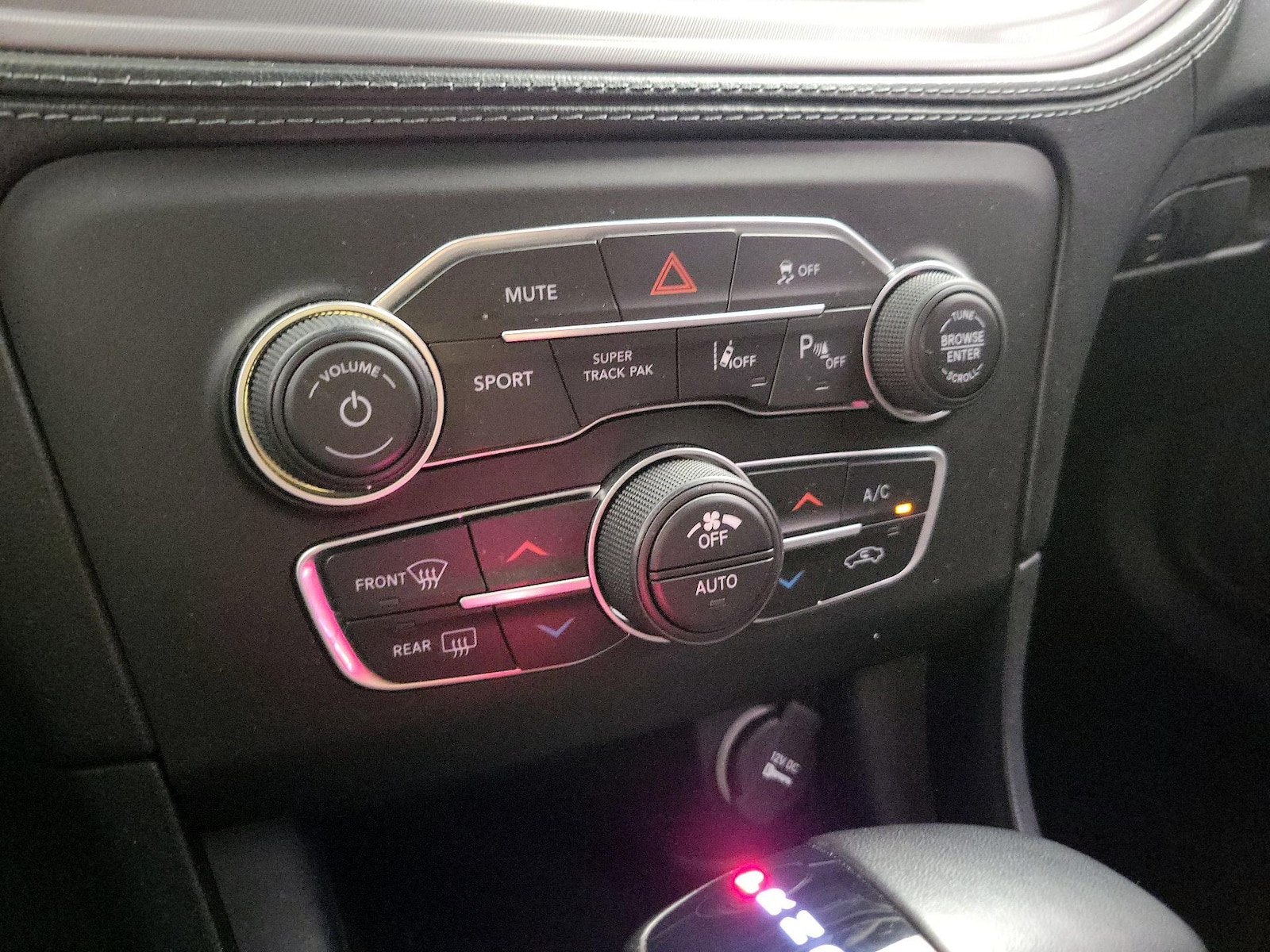 2023 Dodge Charger R/T - Photo 18