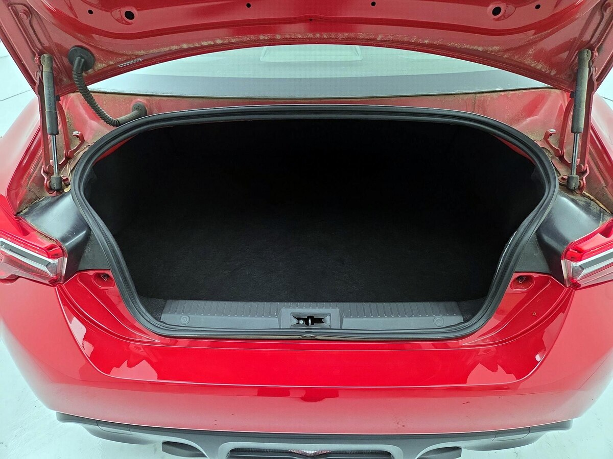 Trunk/Cargo (Seats Up)