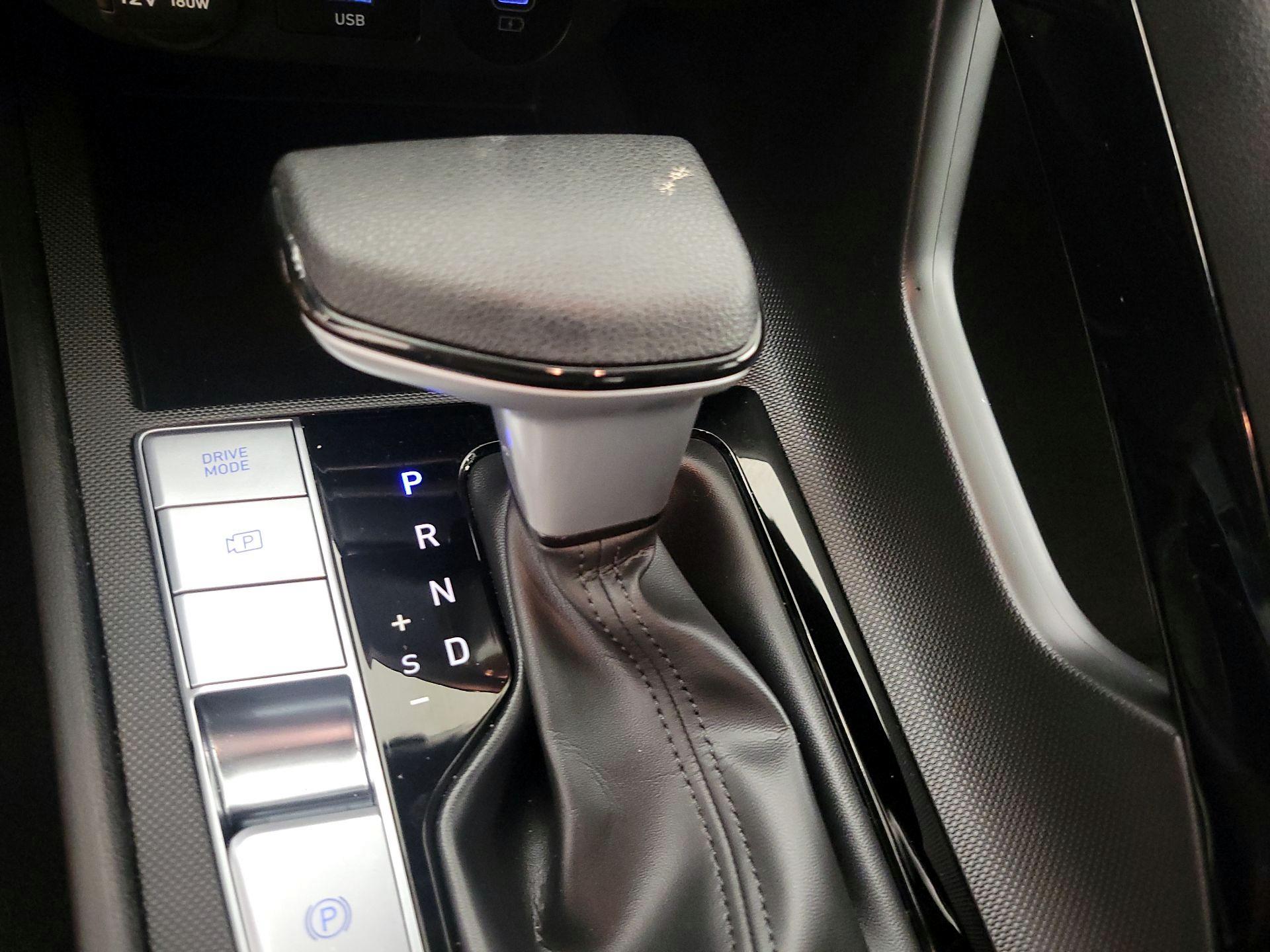 Thumbnail: 2026 Hyundai Elantra - 17