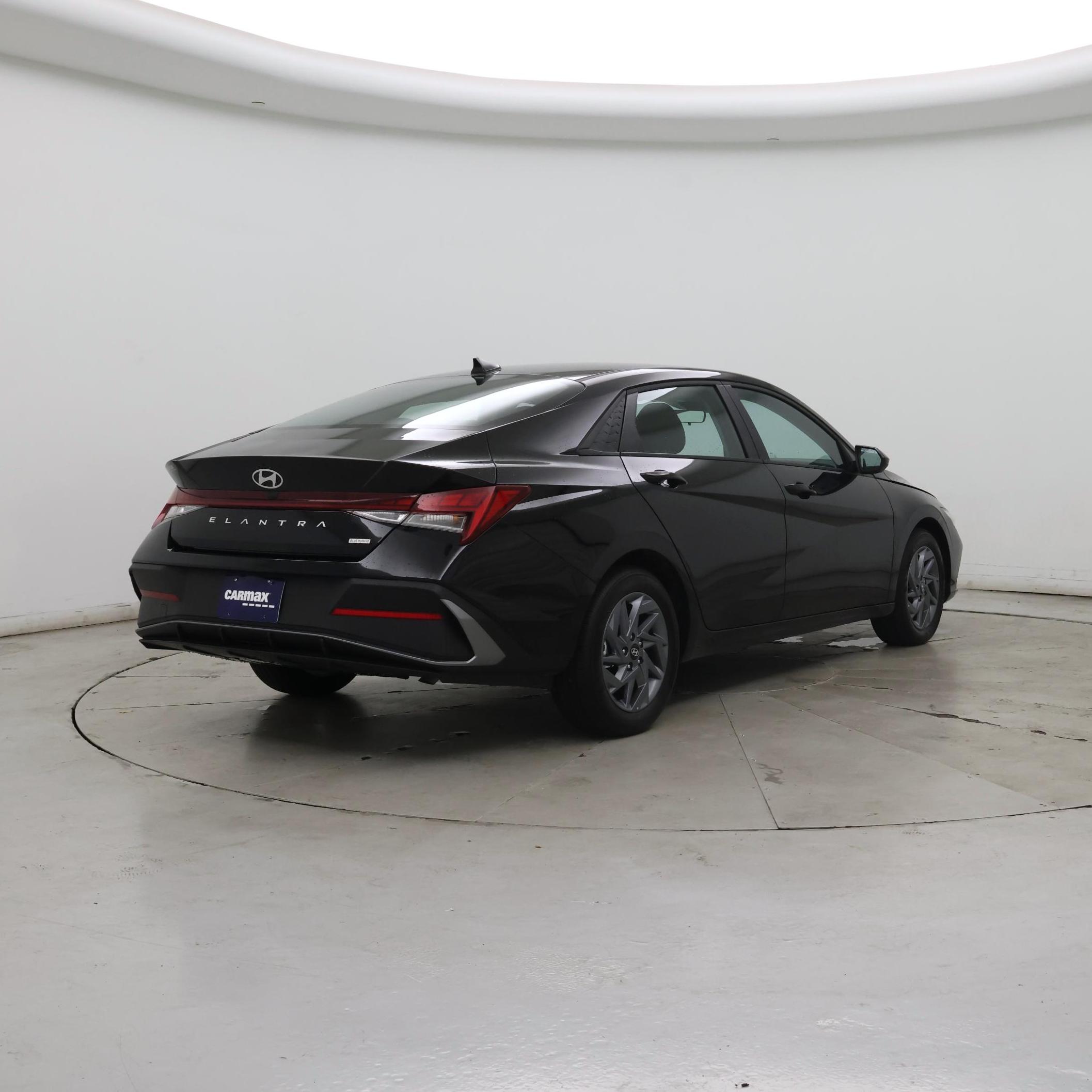Thumbnail: 2026 Hyundai Elantra - 8