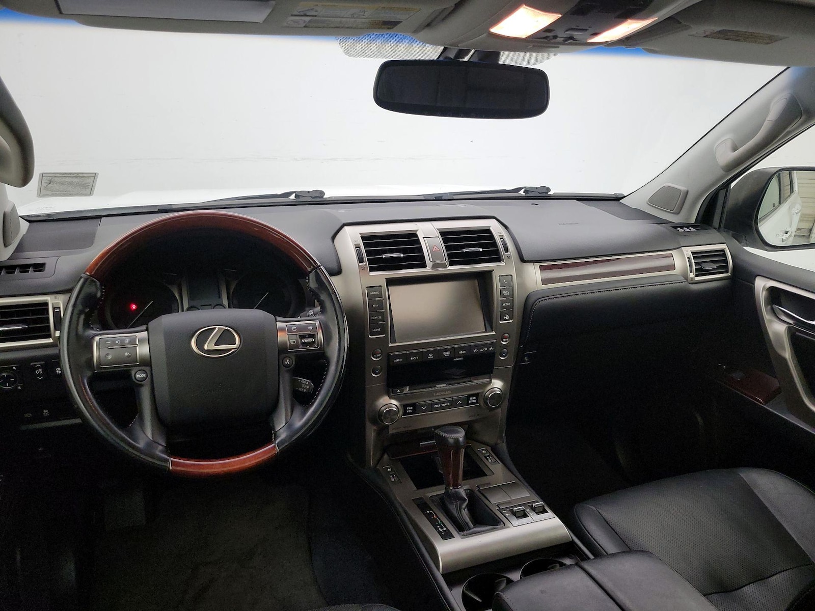2018 Lexus GX Base - Photo 10