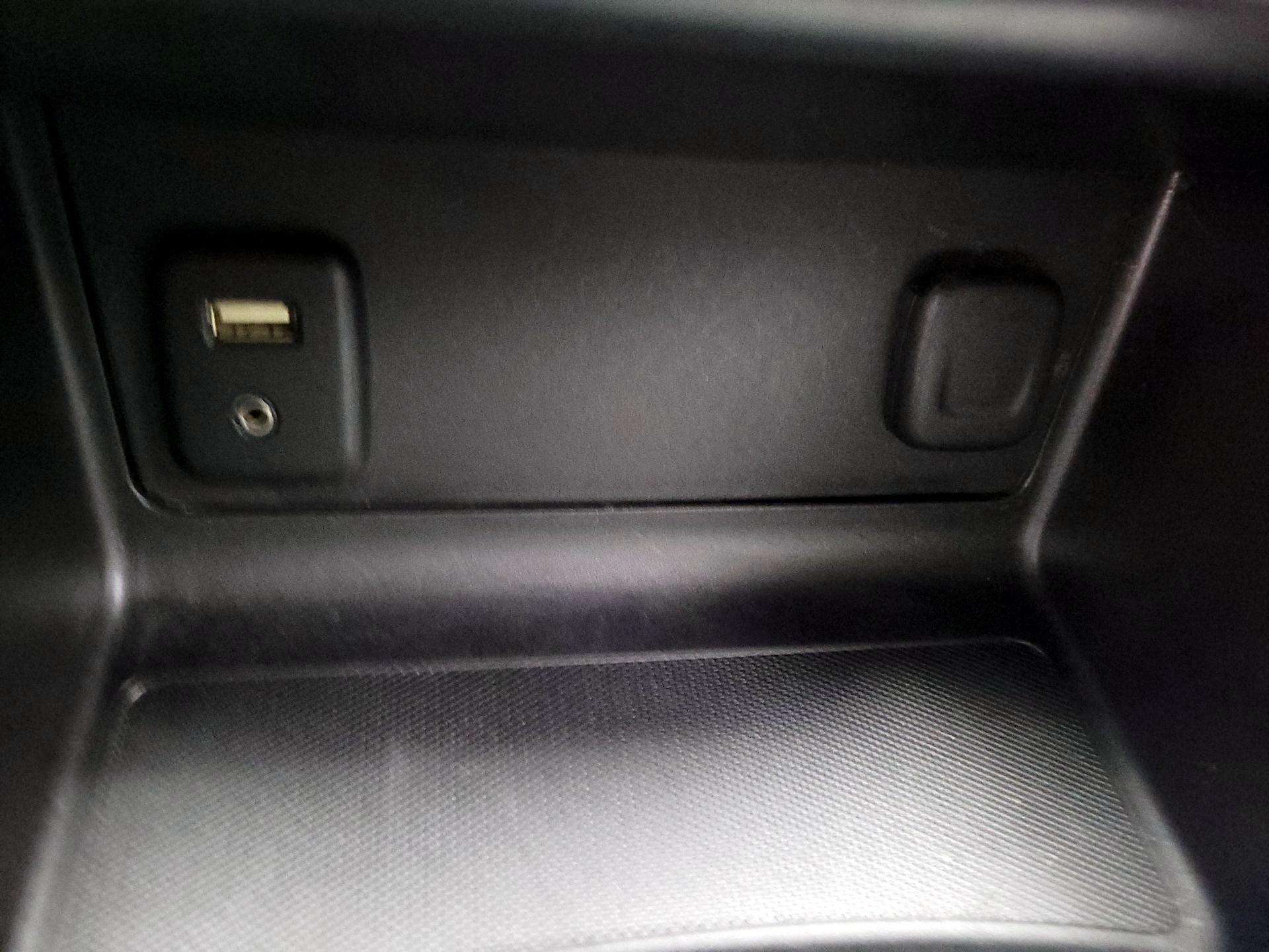 Thumbnail: 2016 Chevrolet Colorado - 18