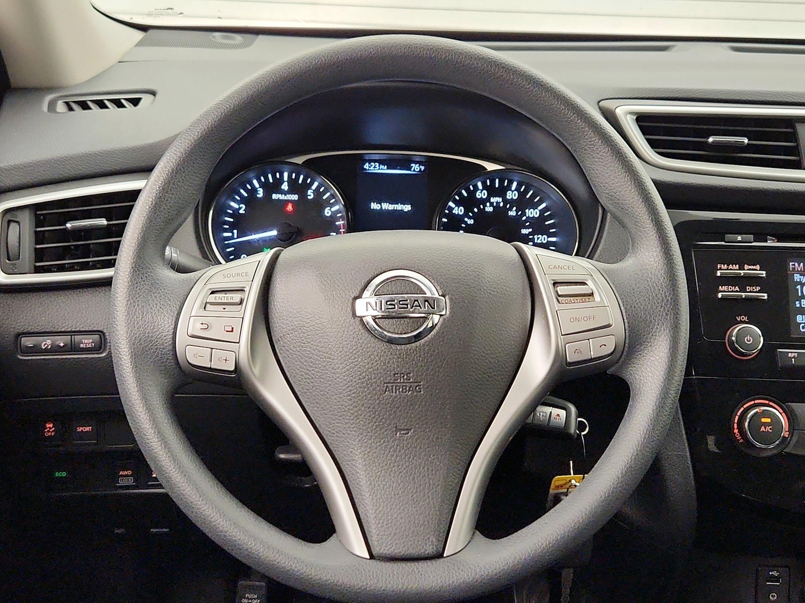 2016 Nissan Rogue S - Photo 11
