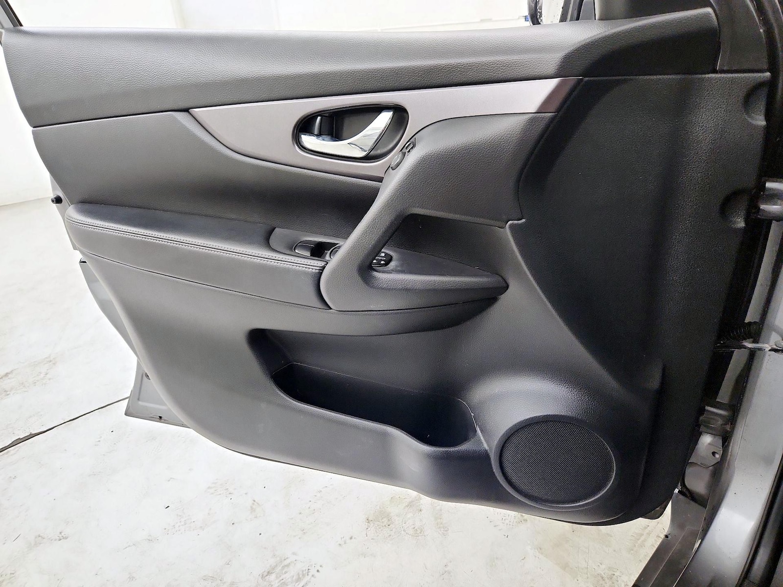 2016 Nissan Rogue S - Photo 13