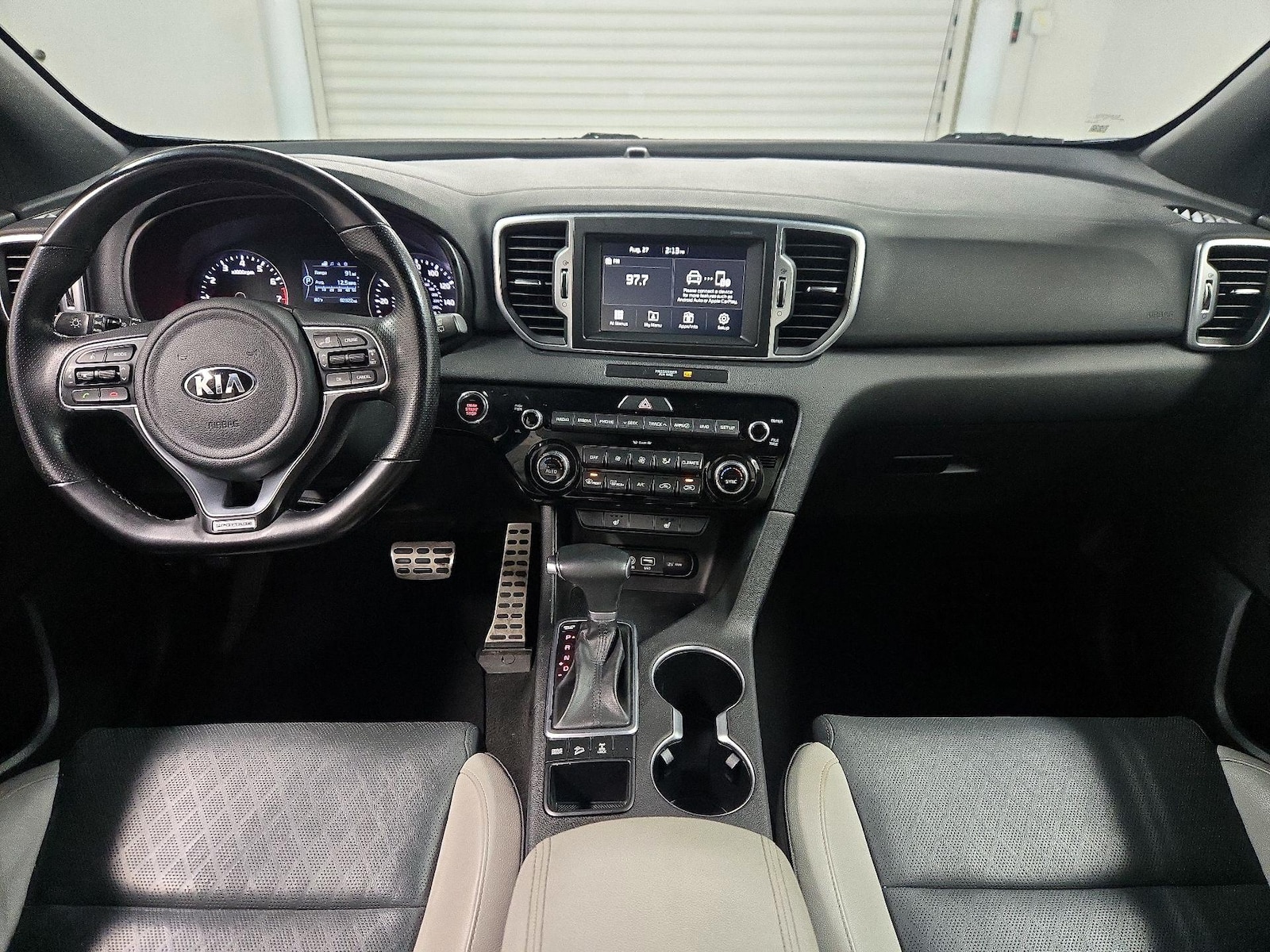 Apple CarPlay® & Android Auto™