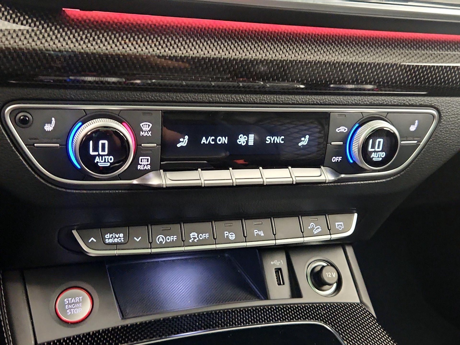 2022 Audi SQ5 Prestige - Photo 18