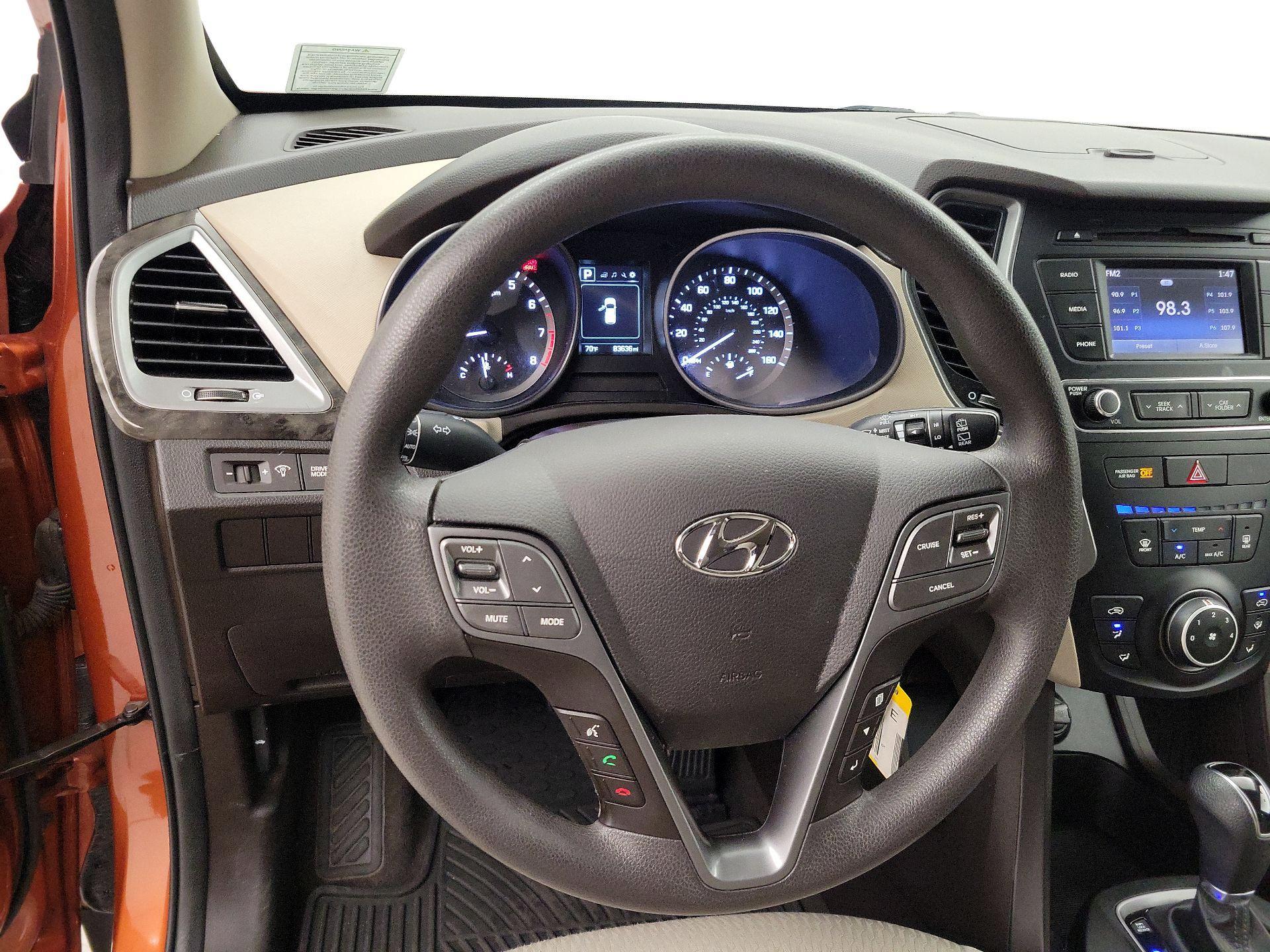 Thumbnail: 2017 Hyundai Santa Fe - 10