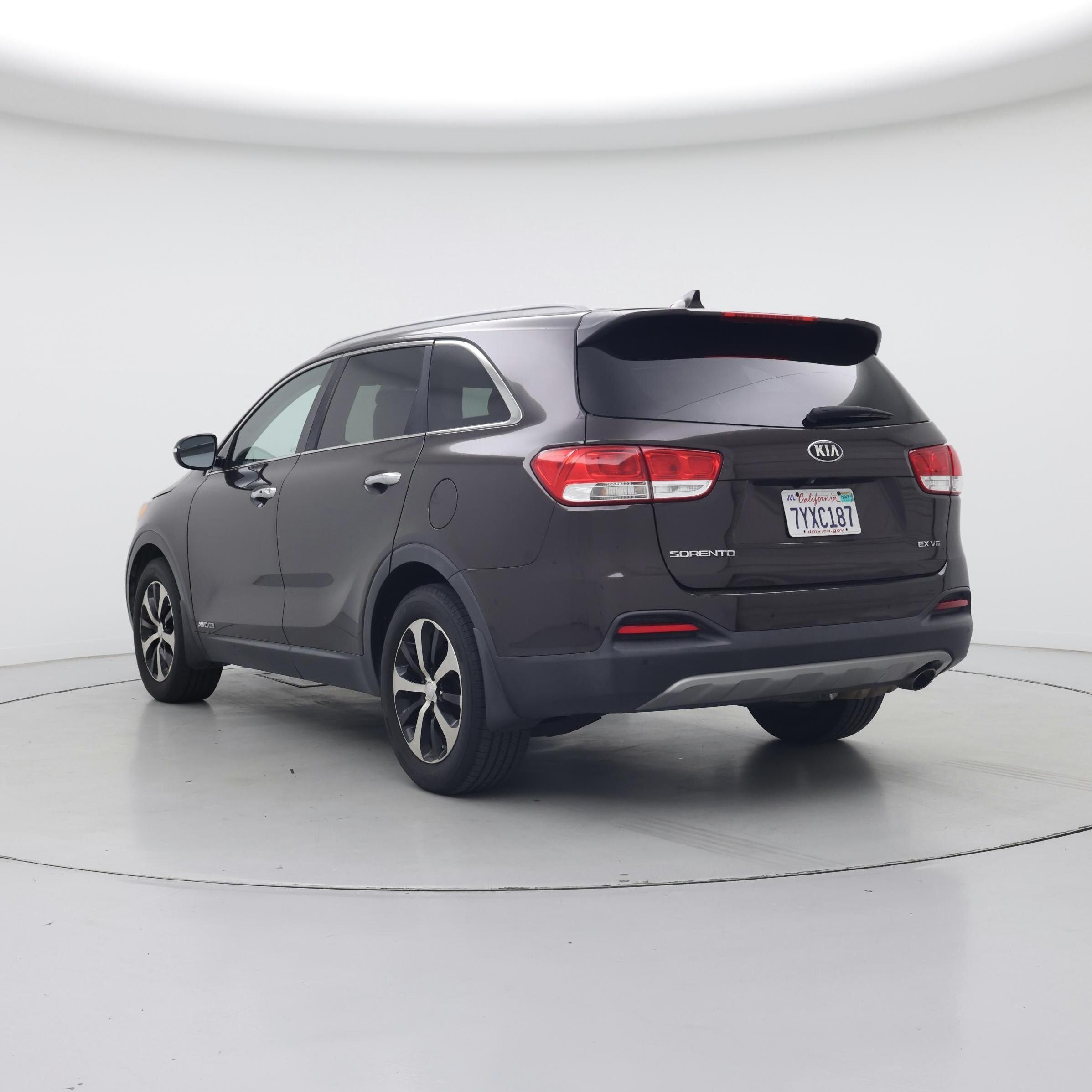 Thumbnail: 2017 Kia Sorento - 2