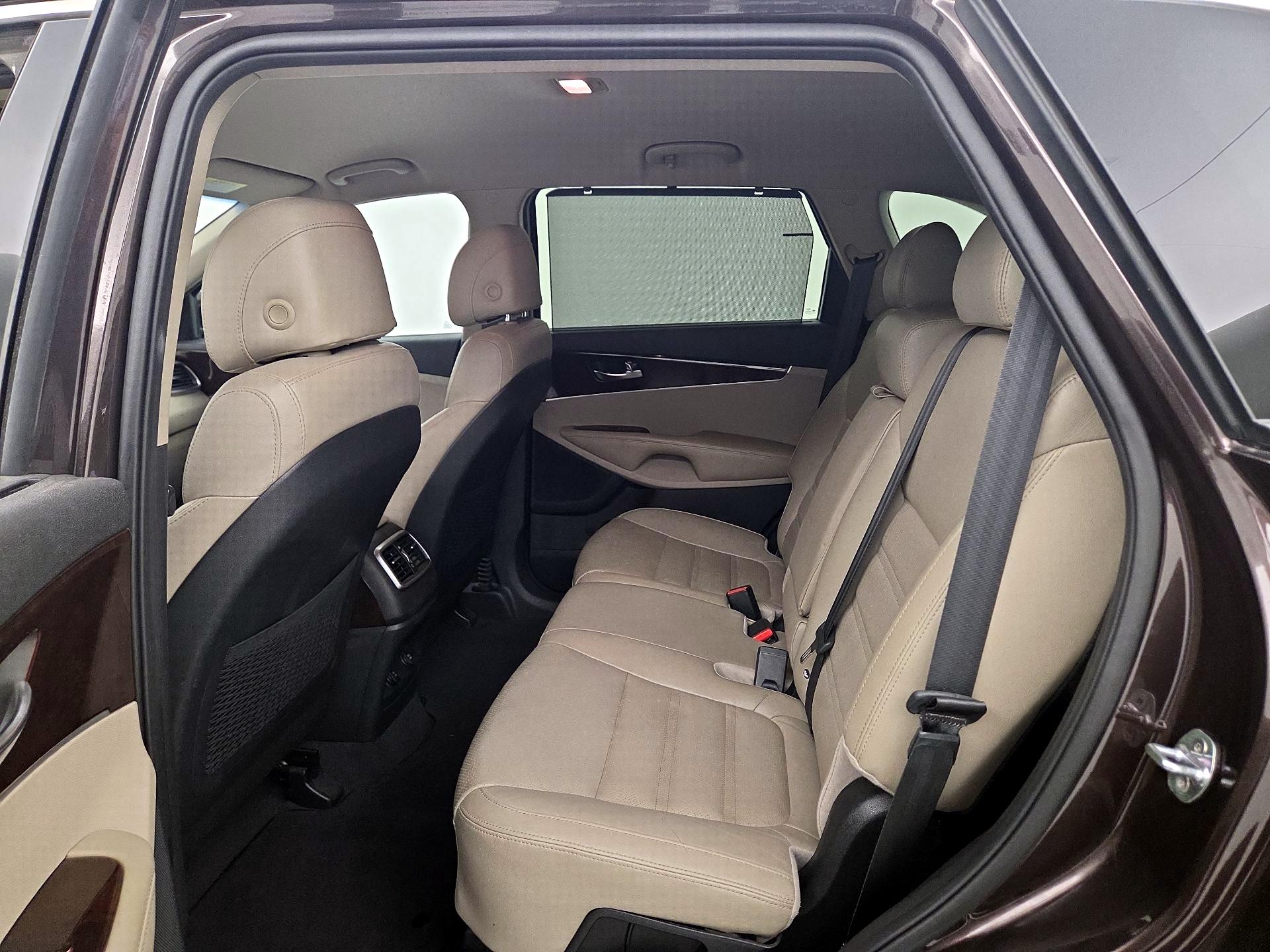 Thumbnail: 2017 Kia Sorento - 19