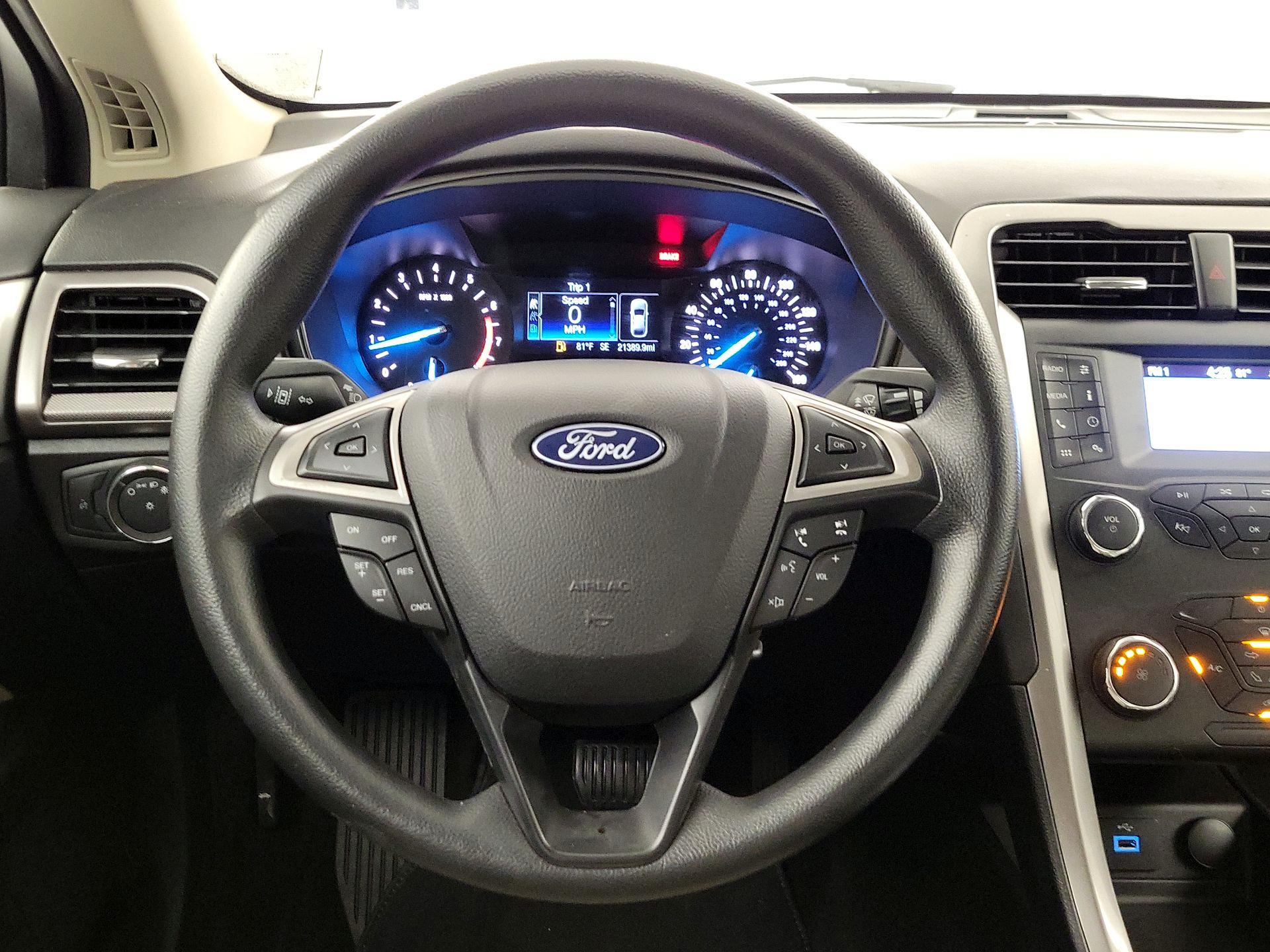Thumbnail: 2020 Ford Fusion - 10