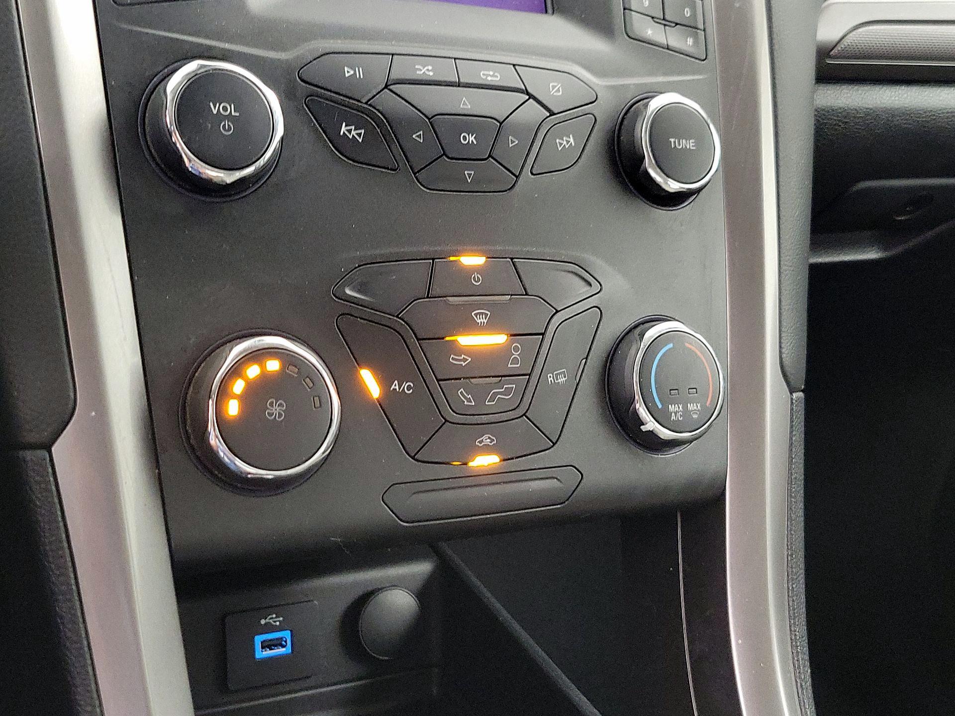 Thumbnail: 2020 Ford Fusion - 16