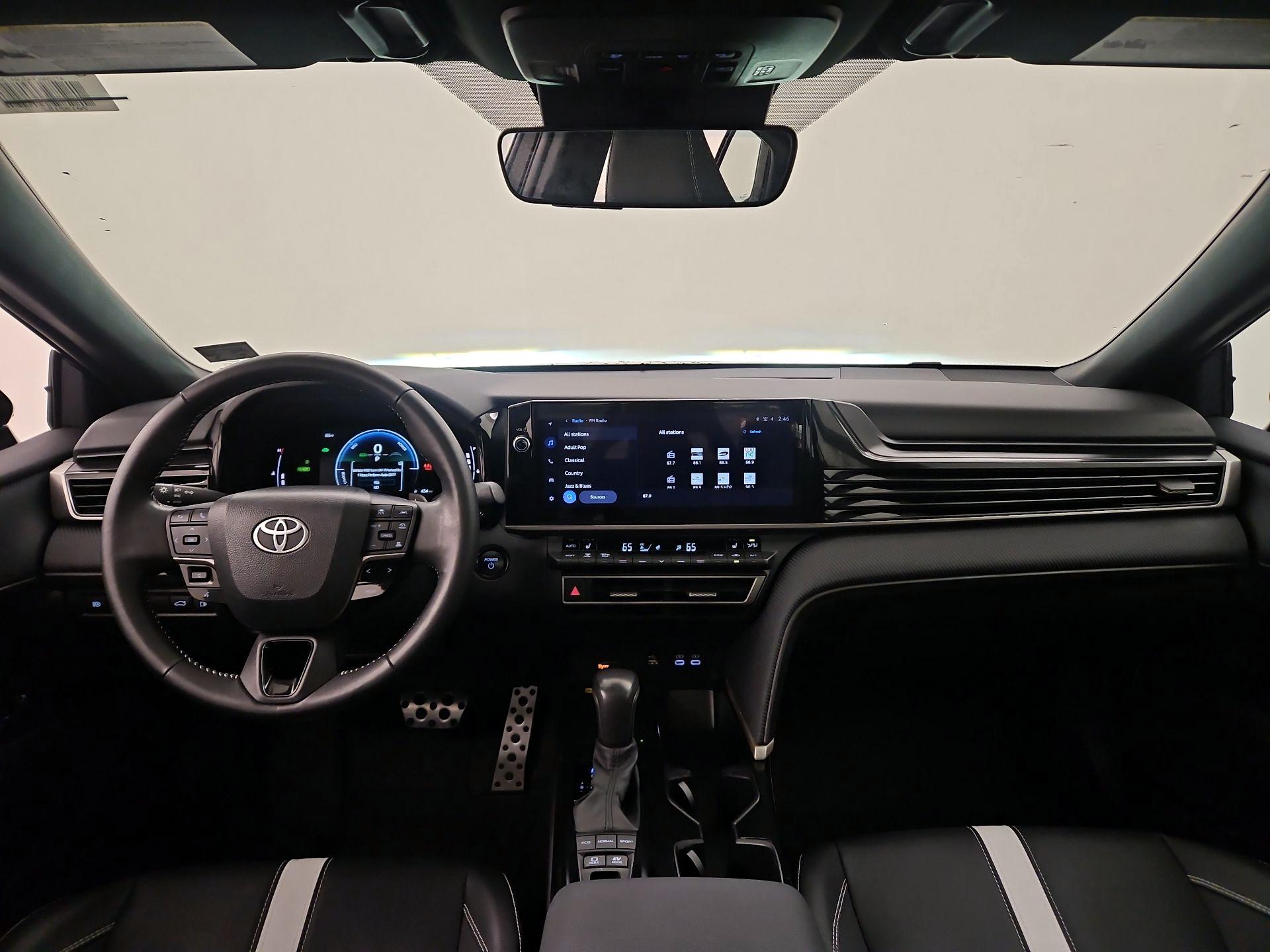 Thumbnail: 2025 Toyota Camry - 9