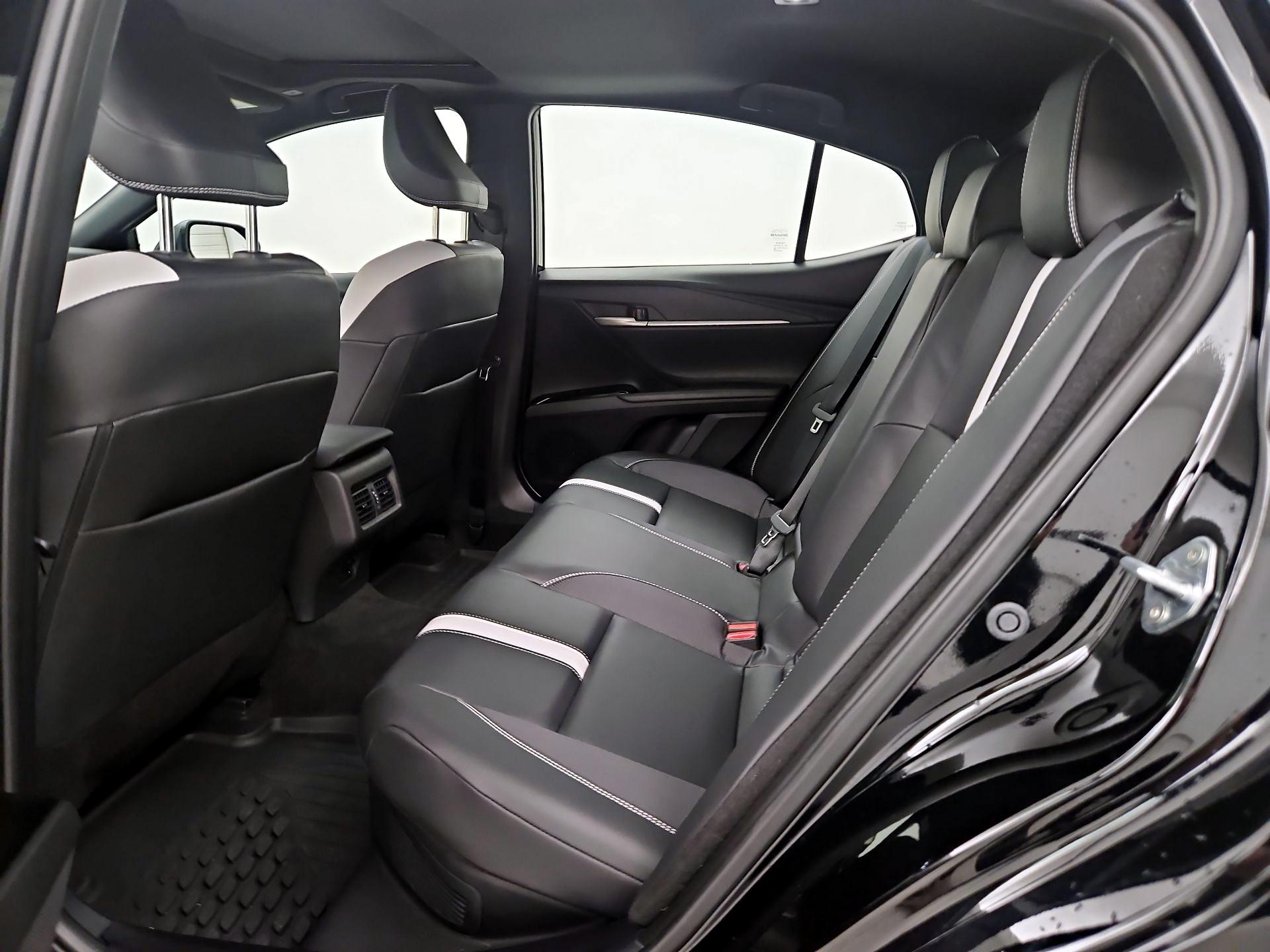 Thumbnail: 2025 Toyota Camry - 20