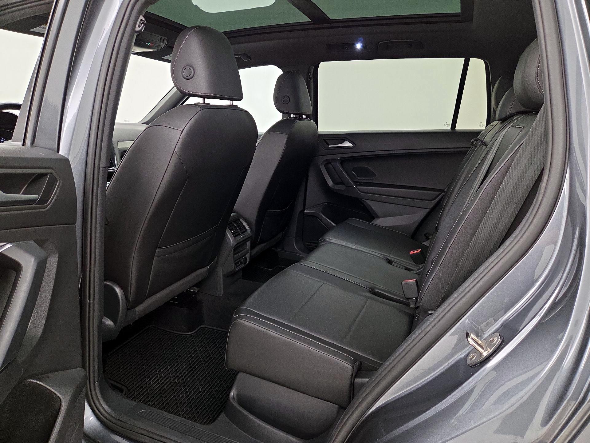 Thumbnail: 2020 Volkswagen Tiguan - 20