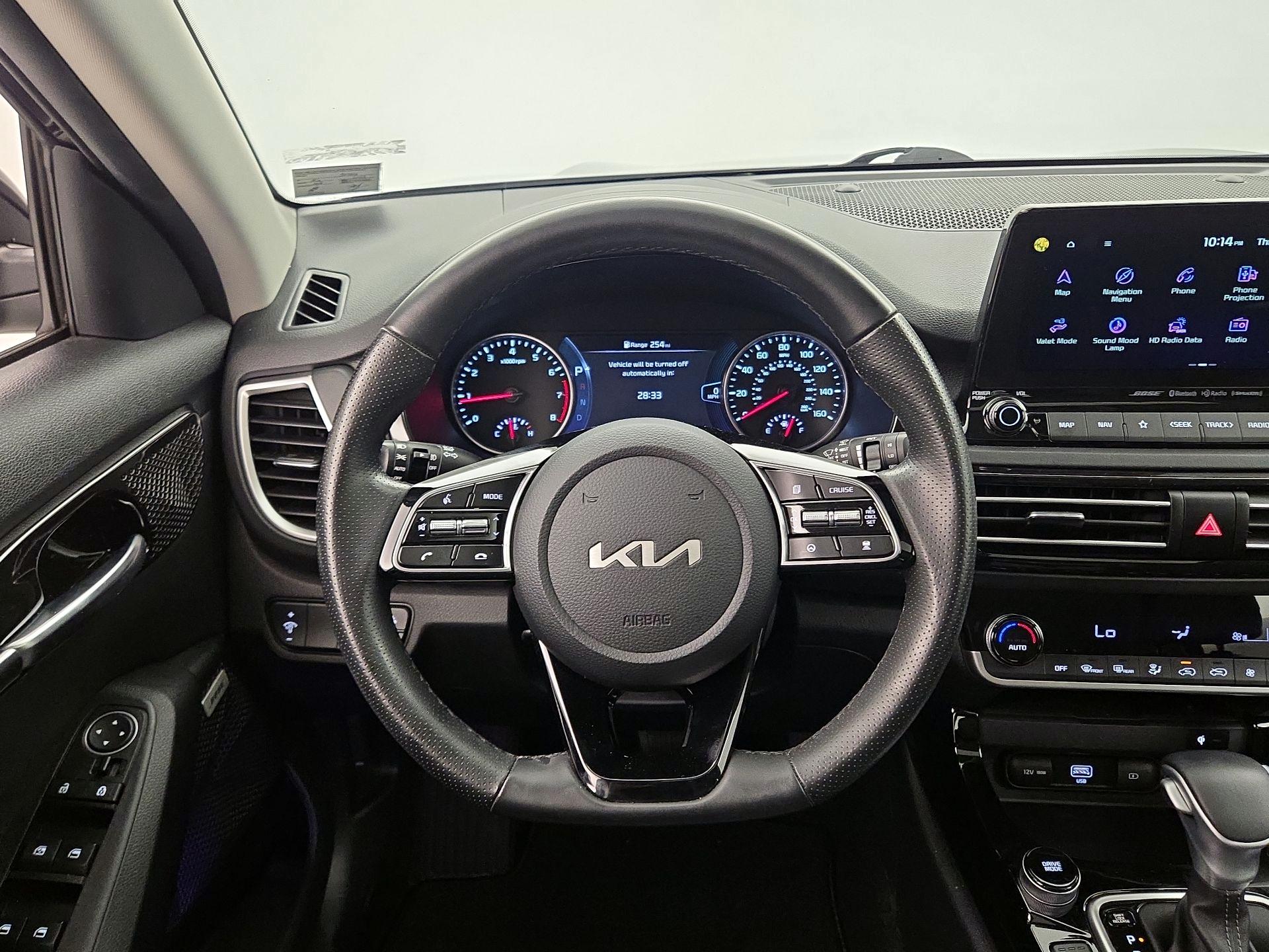 Thumbnail: 2022 Kia Seltos - 10
