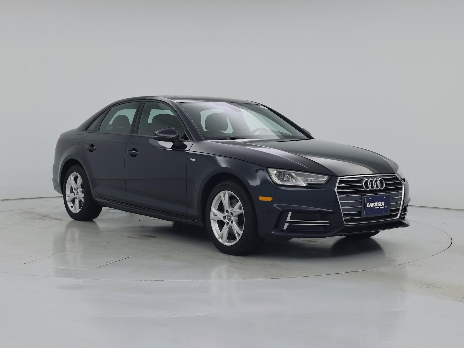 2018 Audi A4 Premium - Photo 2