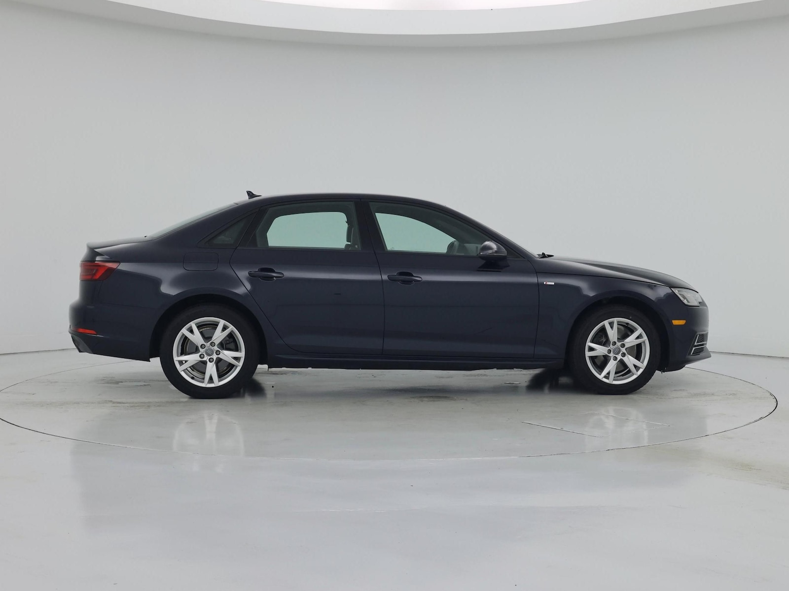 2018 Audi A4 Premium - Photo 8