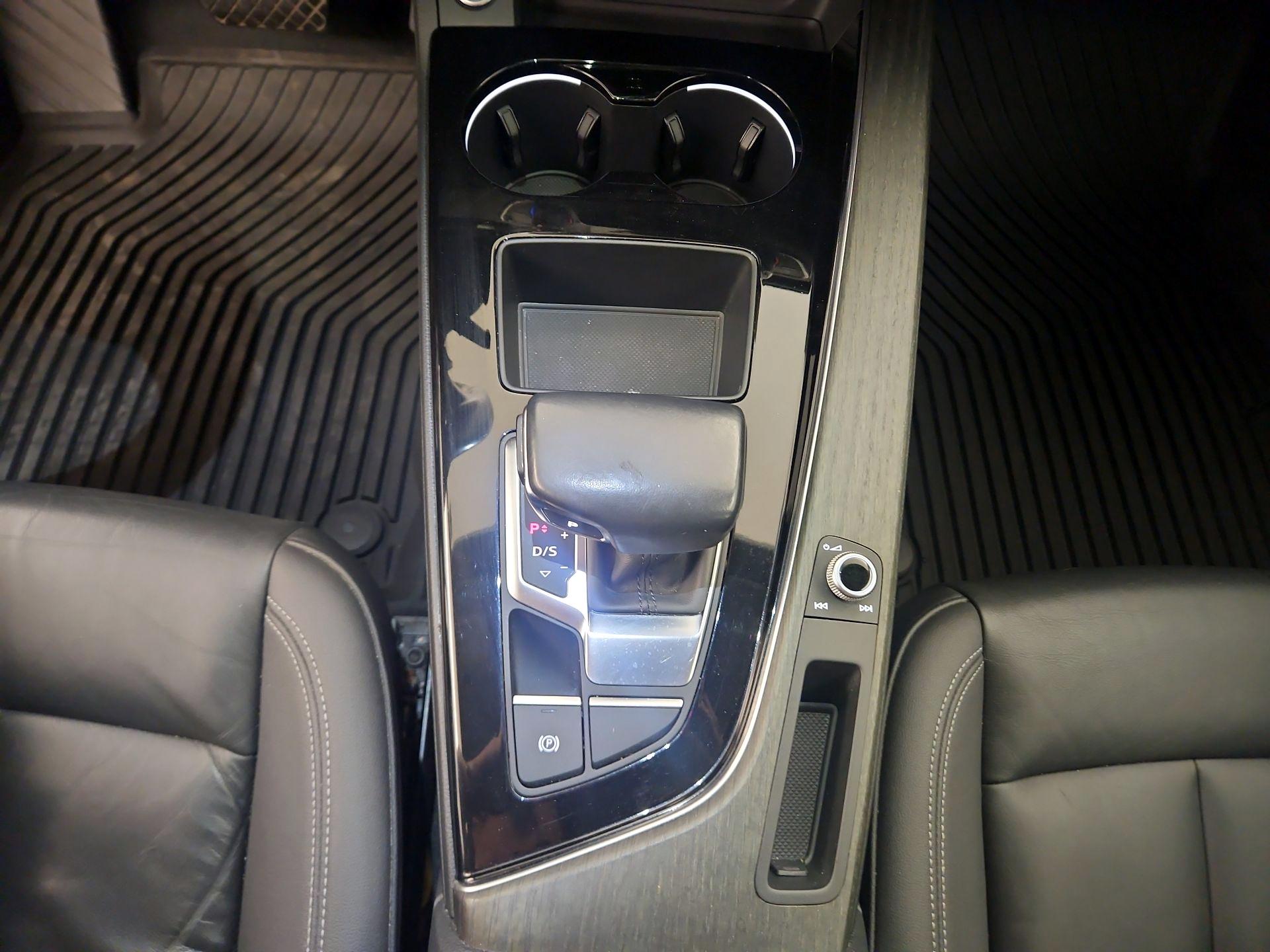 Thumbnail: 2021 Audi A4 - 17