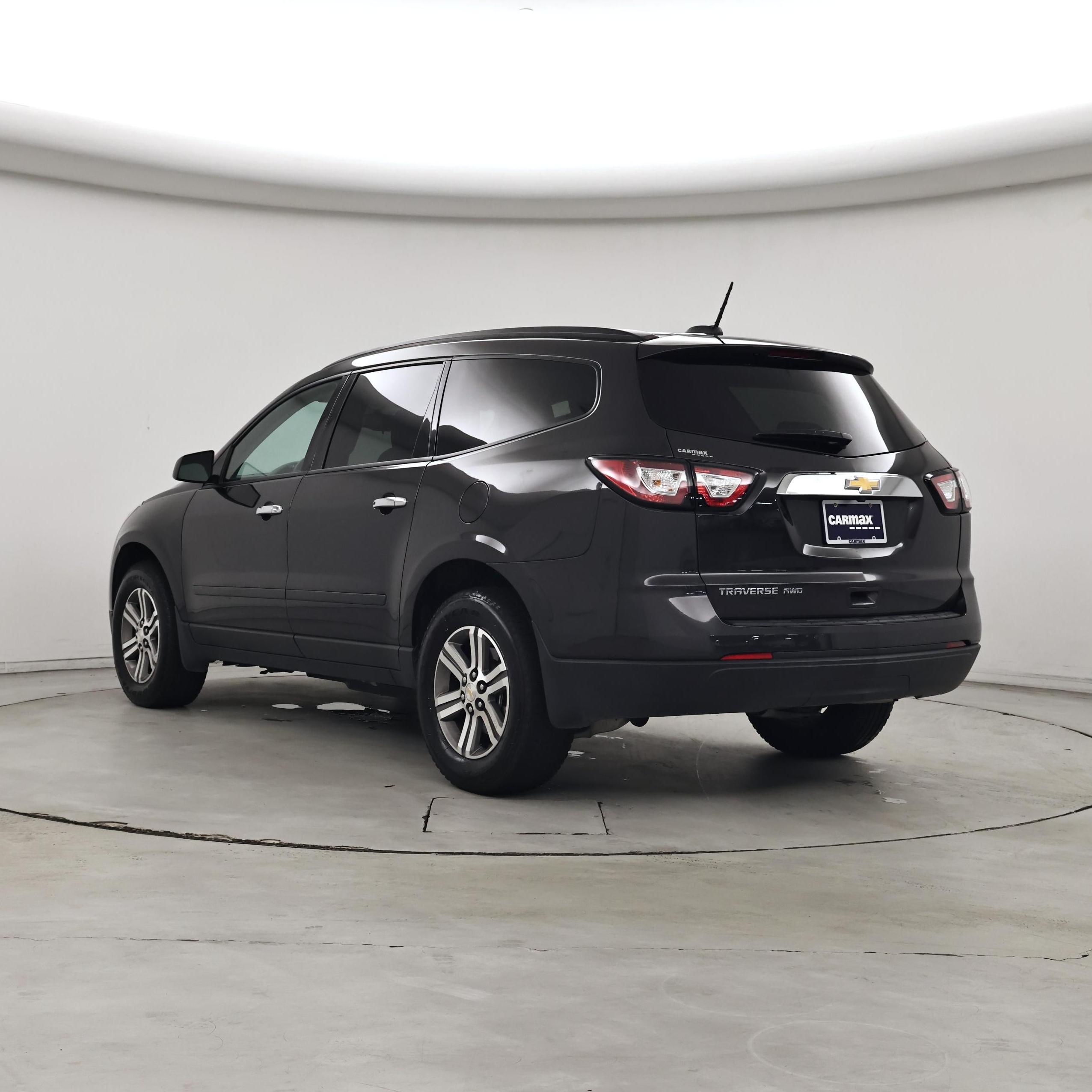 Thumbnail: 2017 Chevrolet Traverse - 2