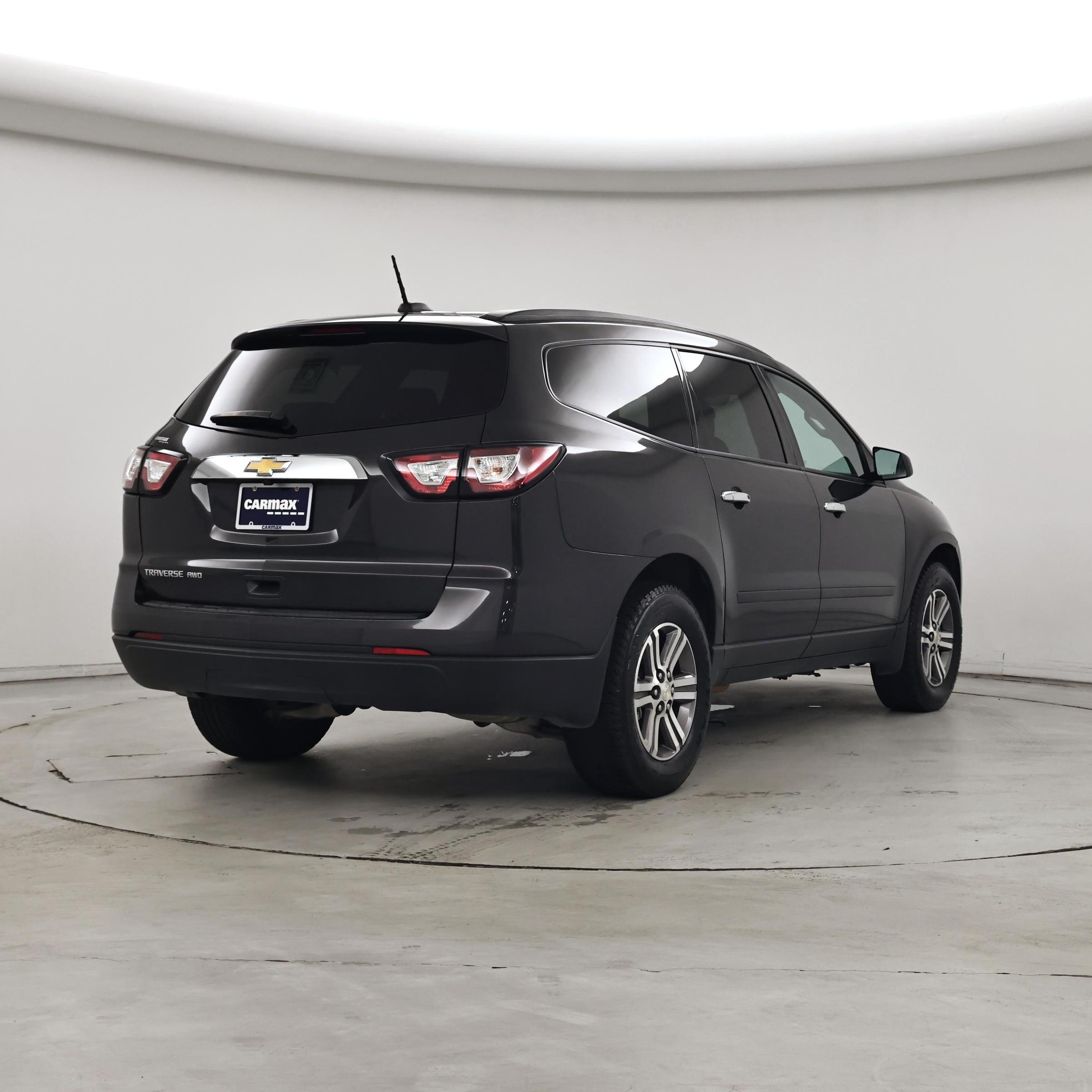 Thumbnail: 2017 Chevrolet Traverse - 8