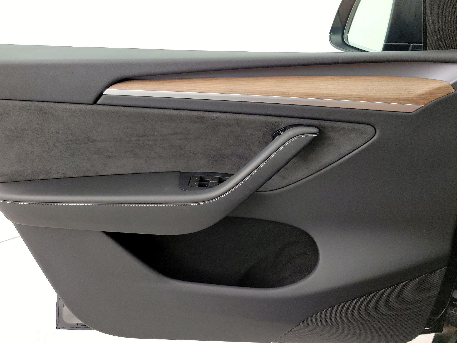 Thumbnail: 2024 Tesla Model Y - 12