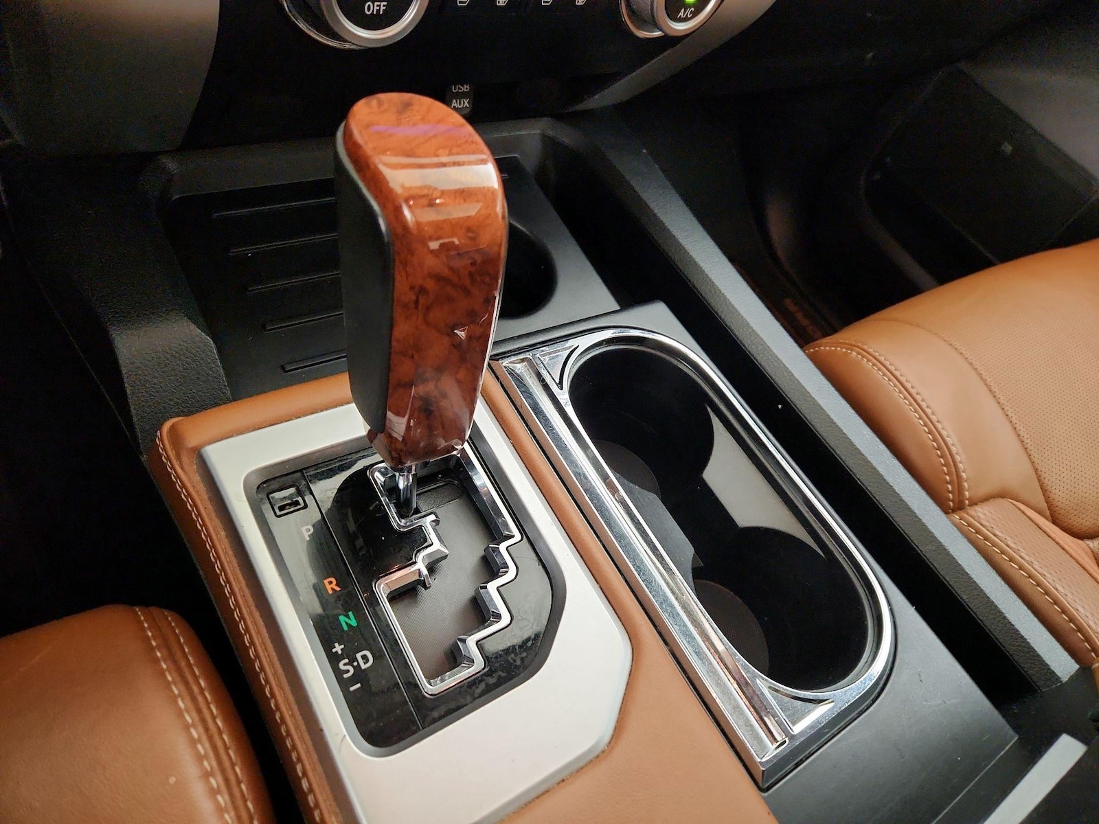 2014 Toyota Tundra 1794 Edition - Photo 19