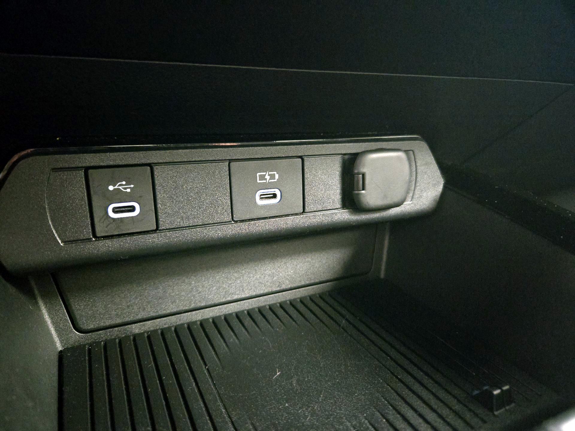 Thumbnail: 2024 Toyota Prius - 19