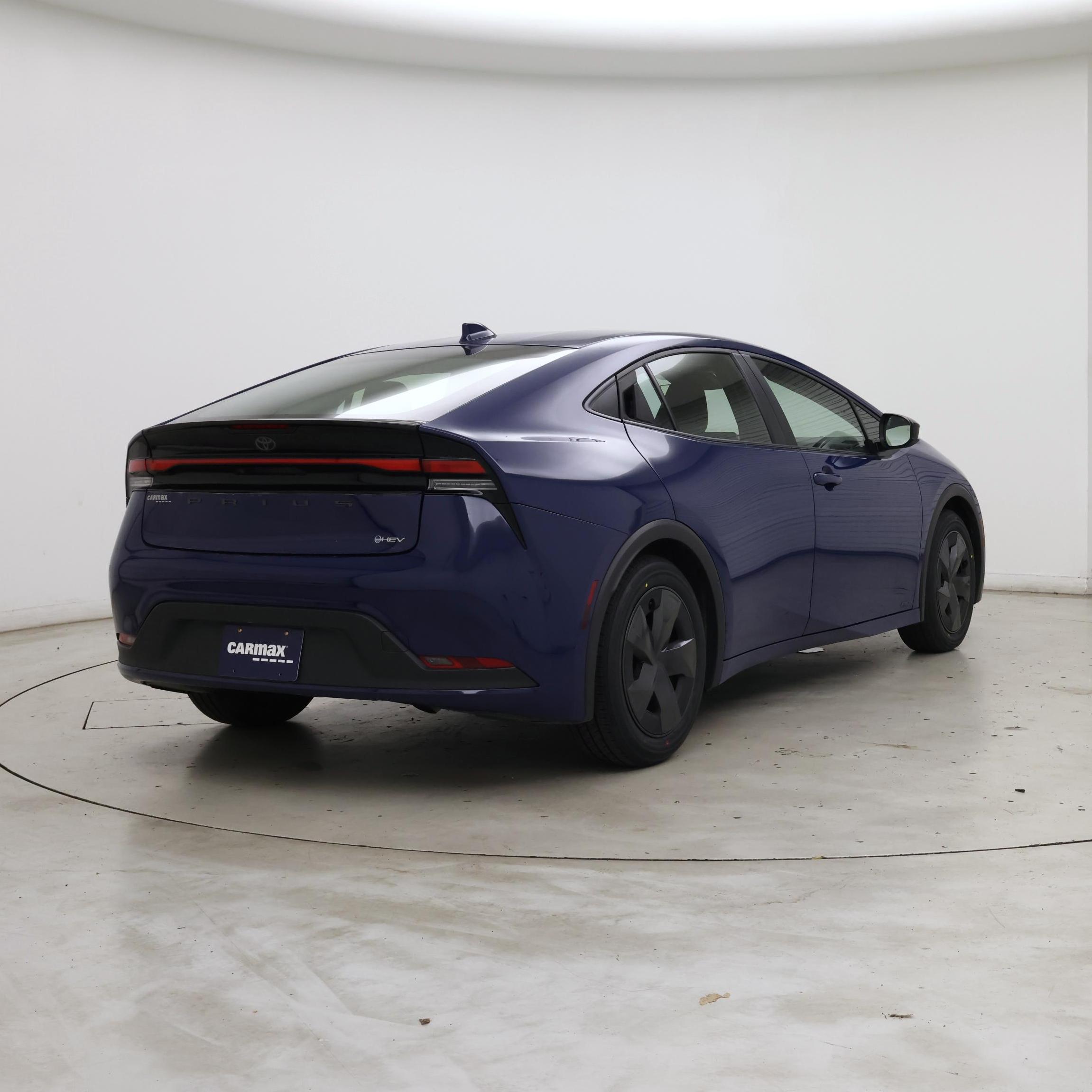 Thumbnail: 2024 Toyota Prius - 8