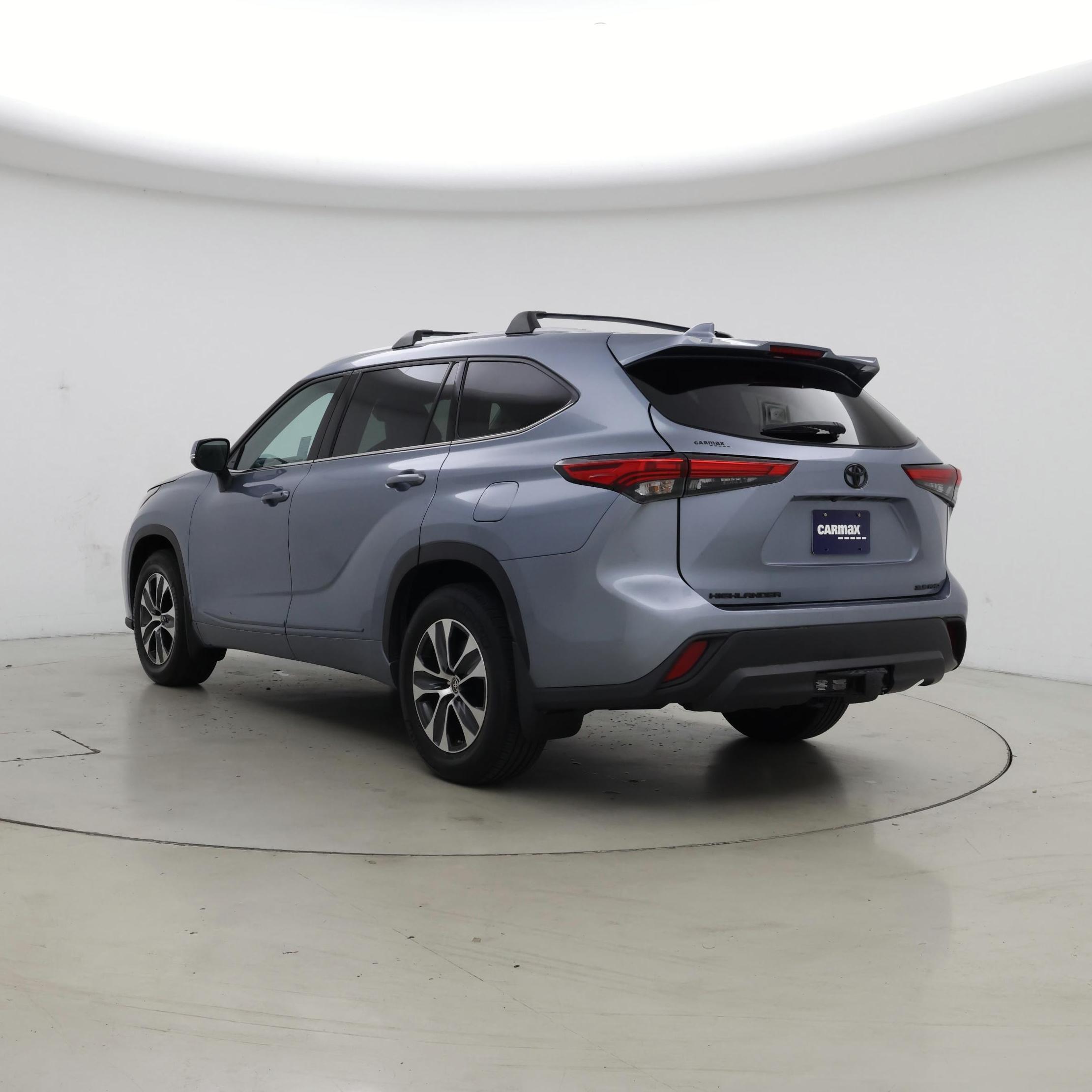 Thumbnail: 2022 Toyota Highlander - 2