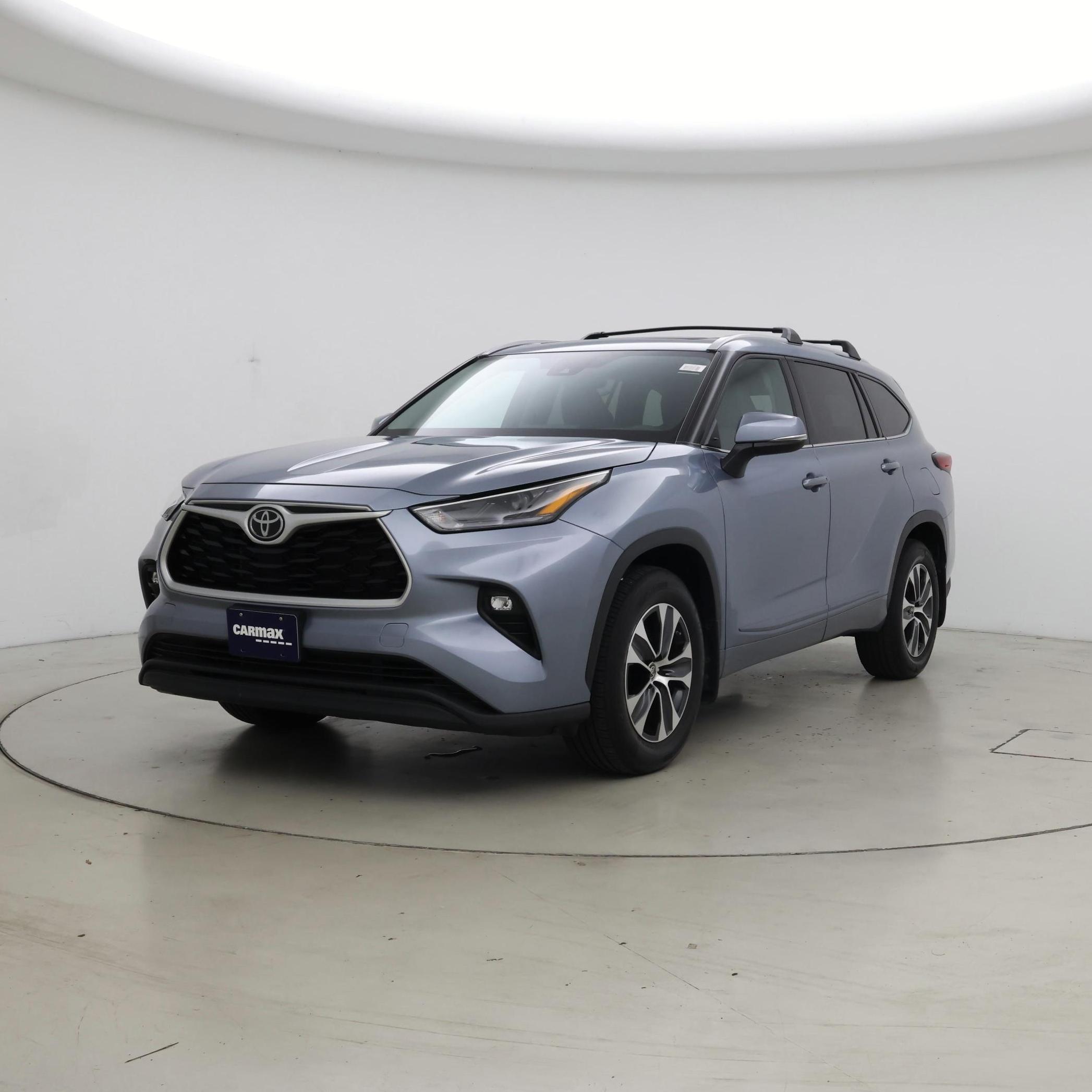 Thumbnail: 2022 Toyota Highlander - 4