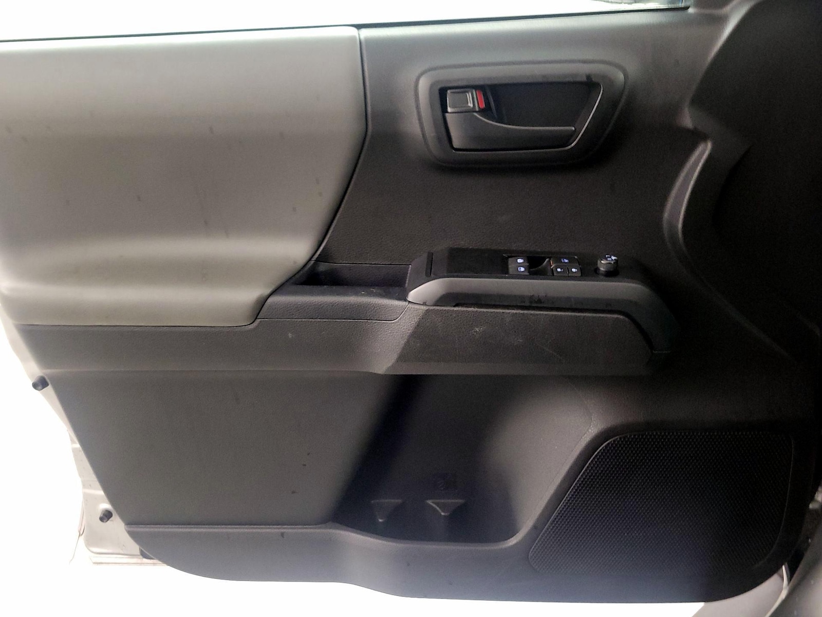 2021 Toyota Tacoma SR - Photo 12