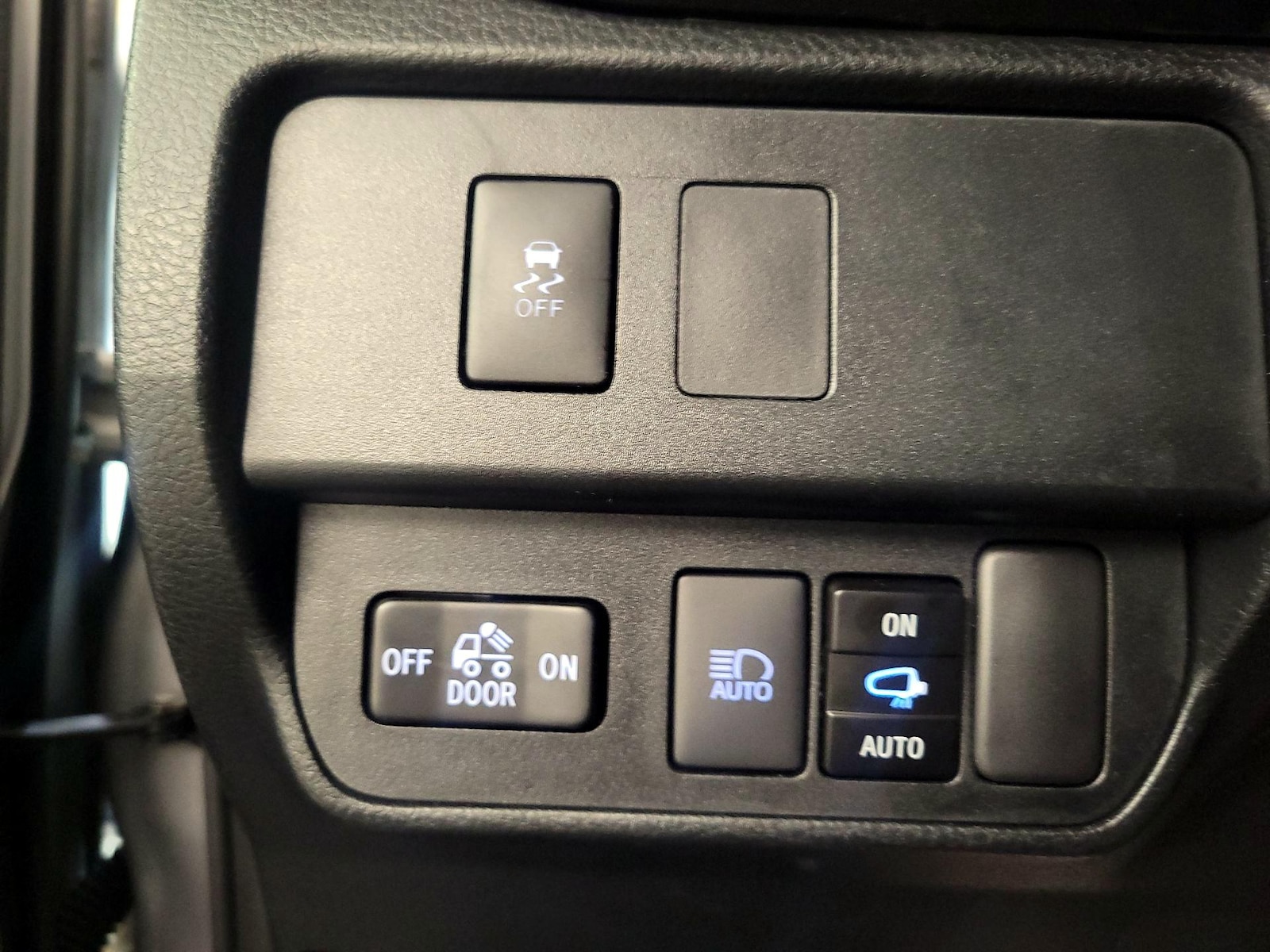 2021 Toyota Tacoma SR - Photo 13
