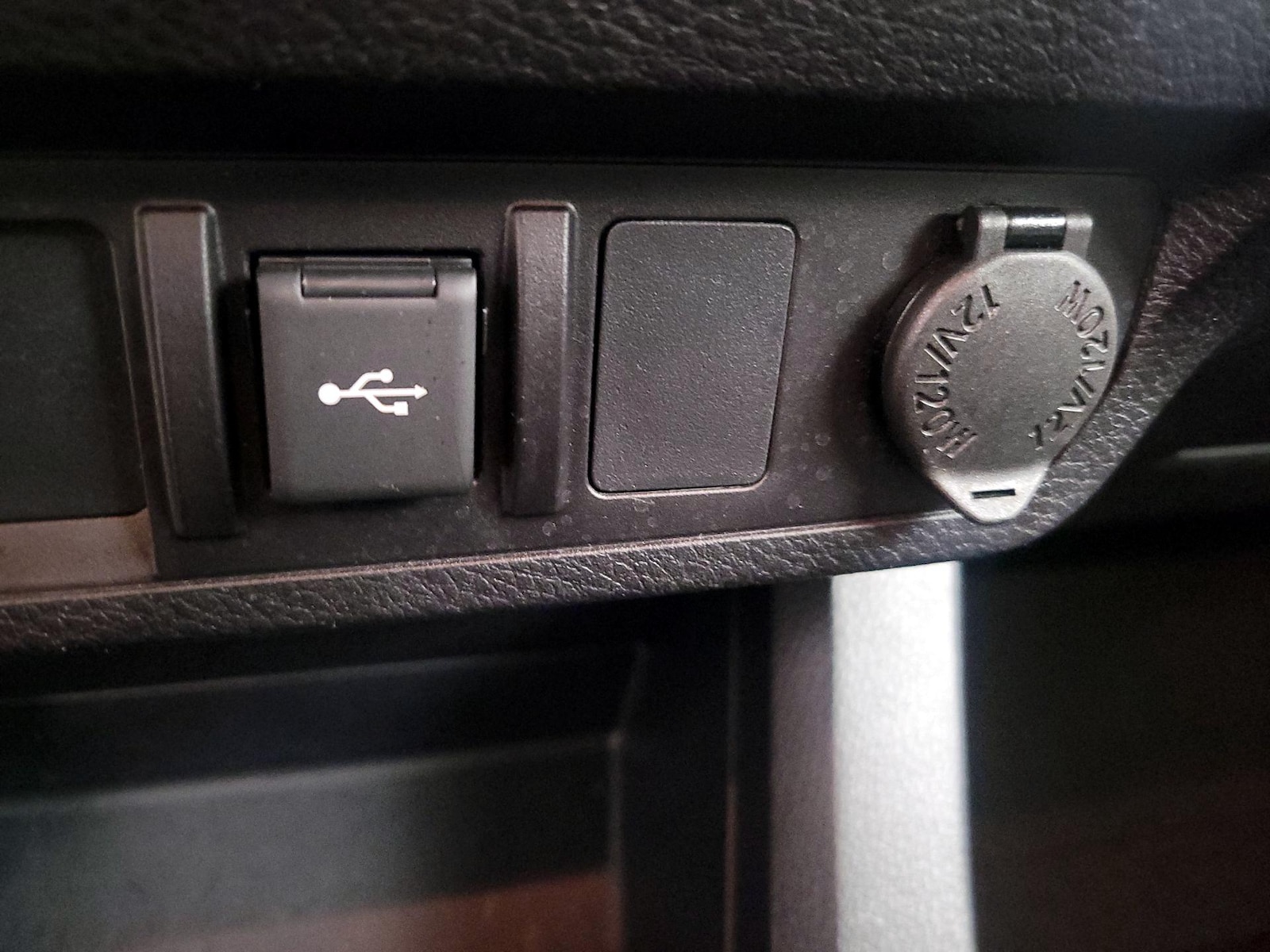 2021 Toyota Tacoma SR - Photo 18