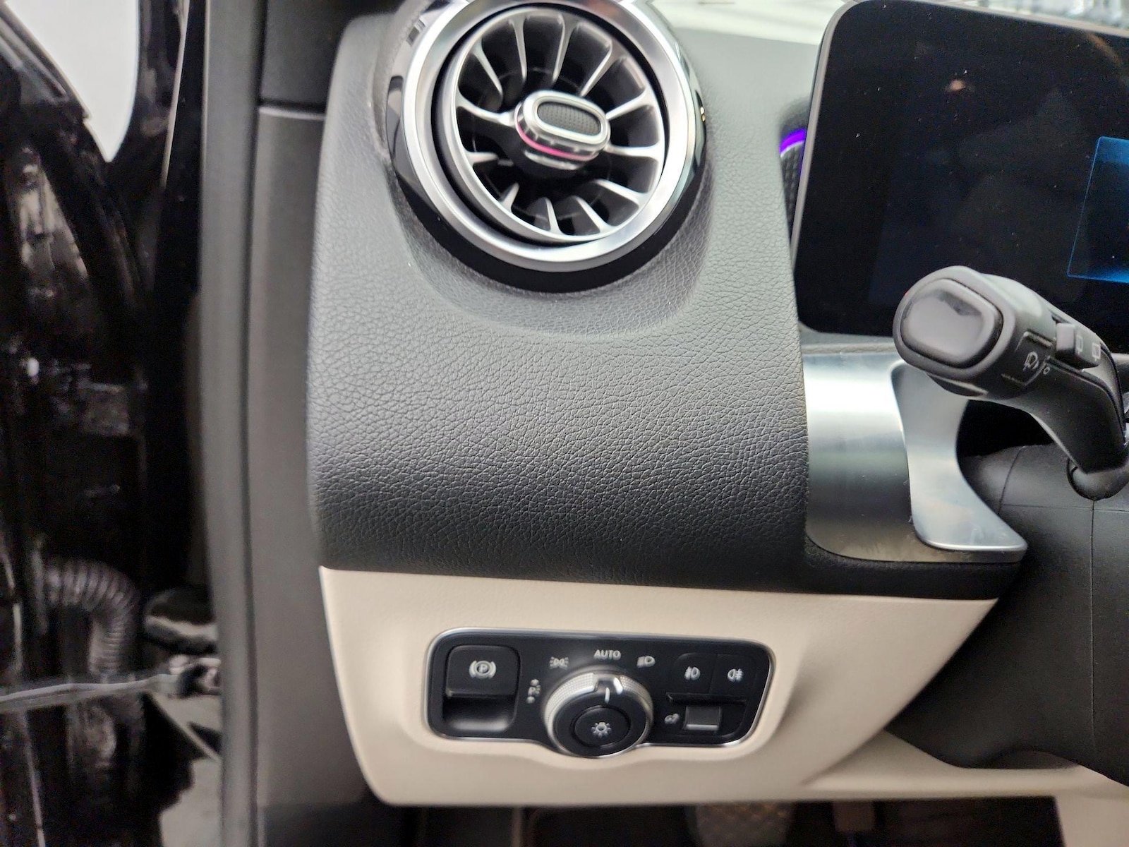 2021 Mercedes-Benz GLB Base - Photo 14