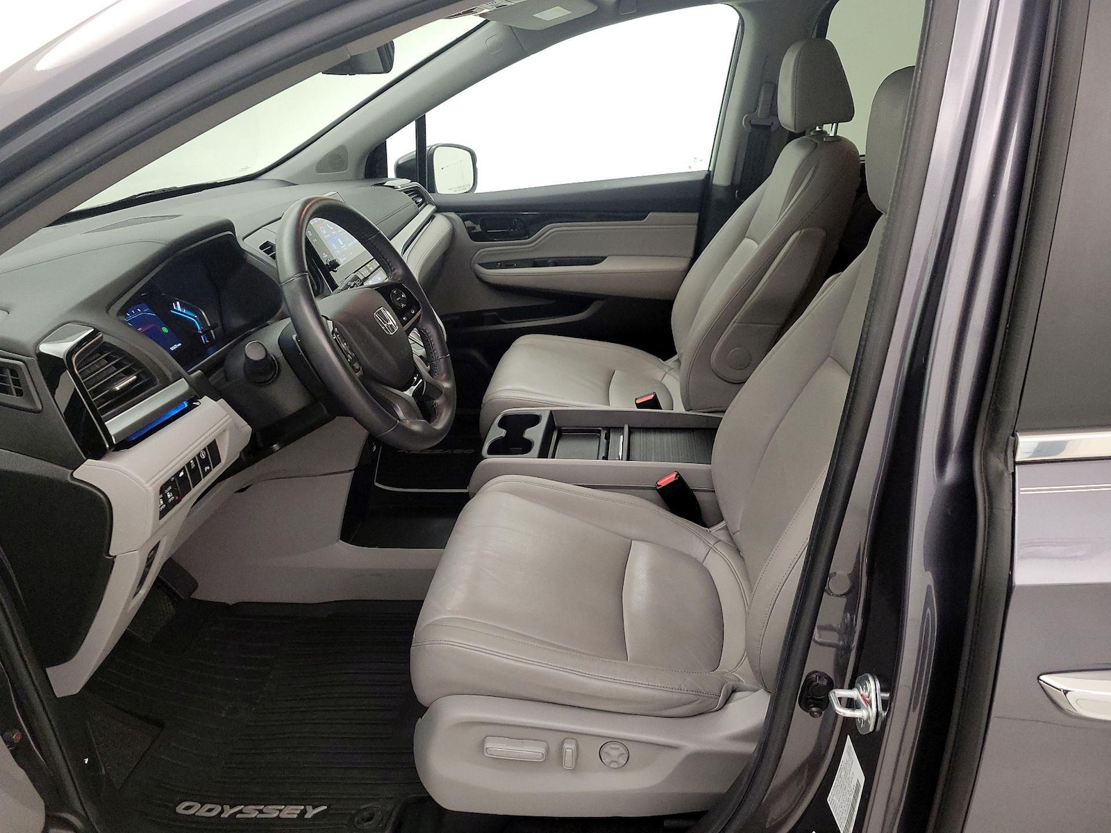 2024 Honda Odyssey Touring - Photo 12