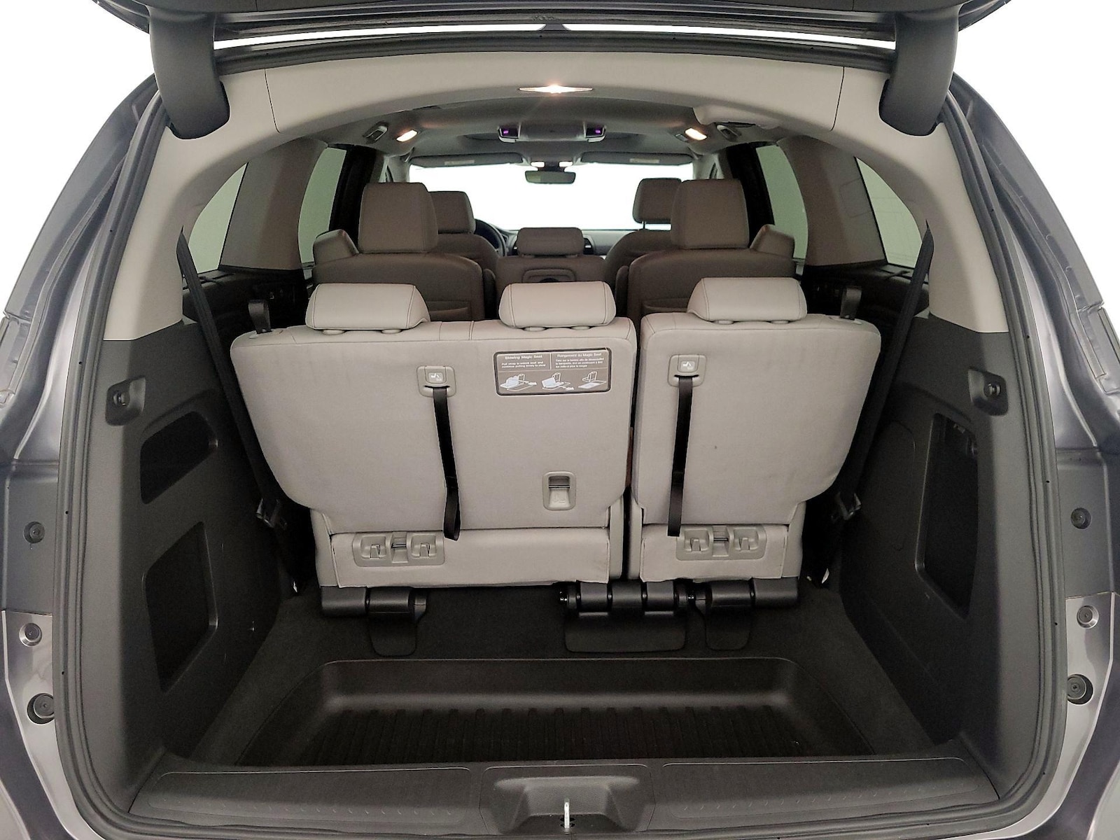 2024 Honda Odyssey Touring - Photo 22