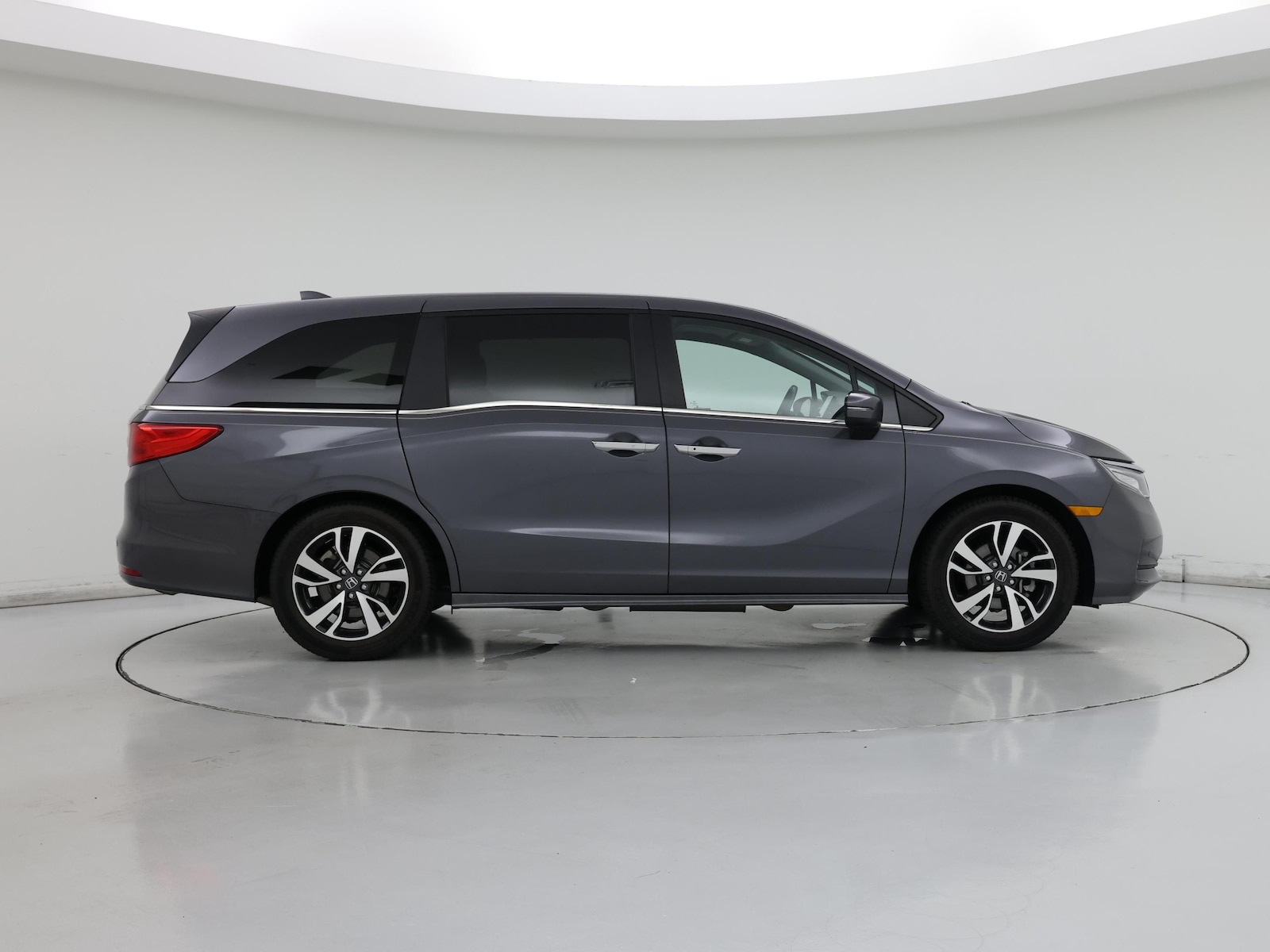 2024 Honda Odyssey Touring - Photo 8