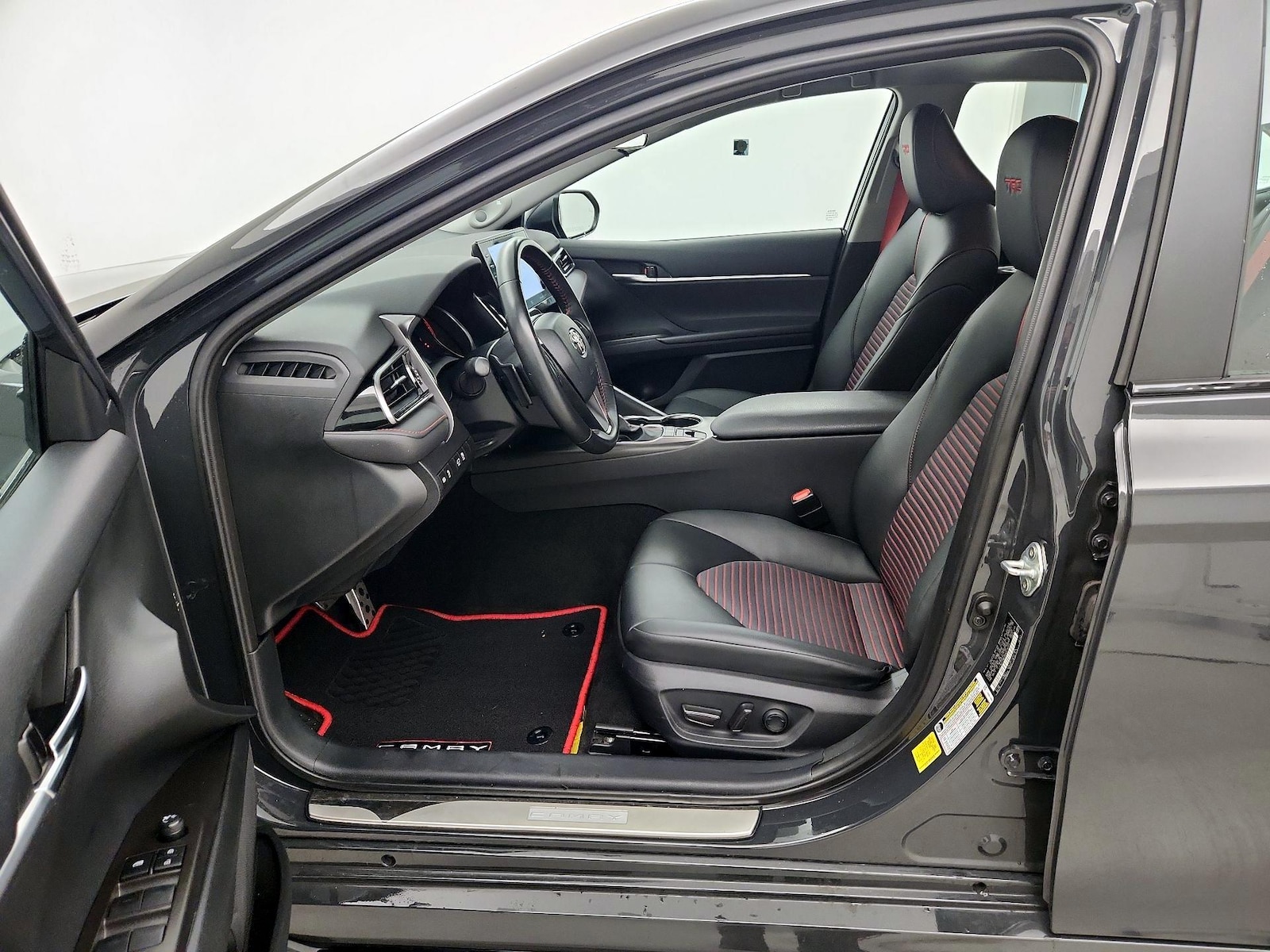 Power Seat(s) & Side Airbags