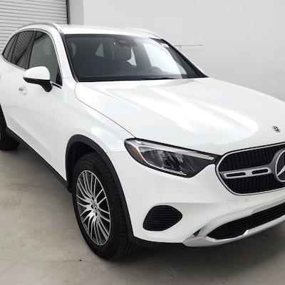 2025 Mercedes-Benz GLC300
