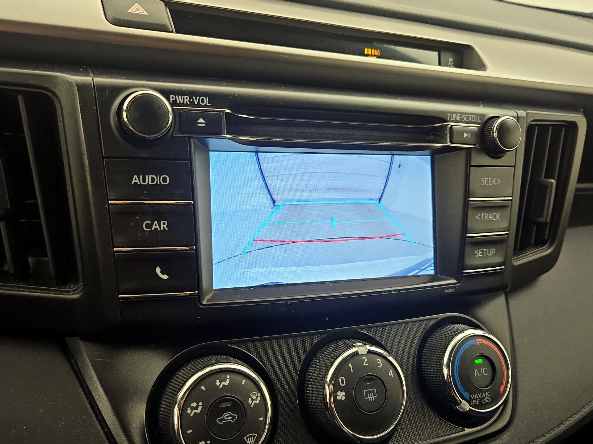 Thumbnail: 2016 Toyota RAV4 - 14